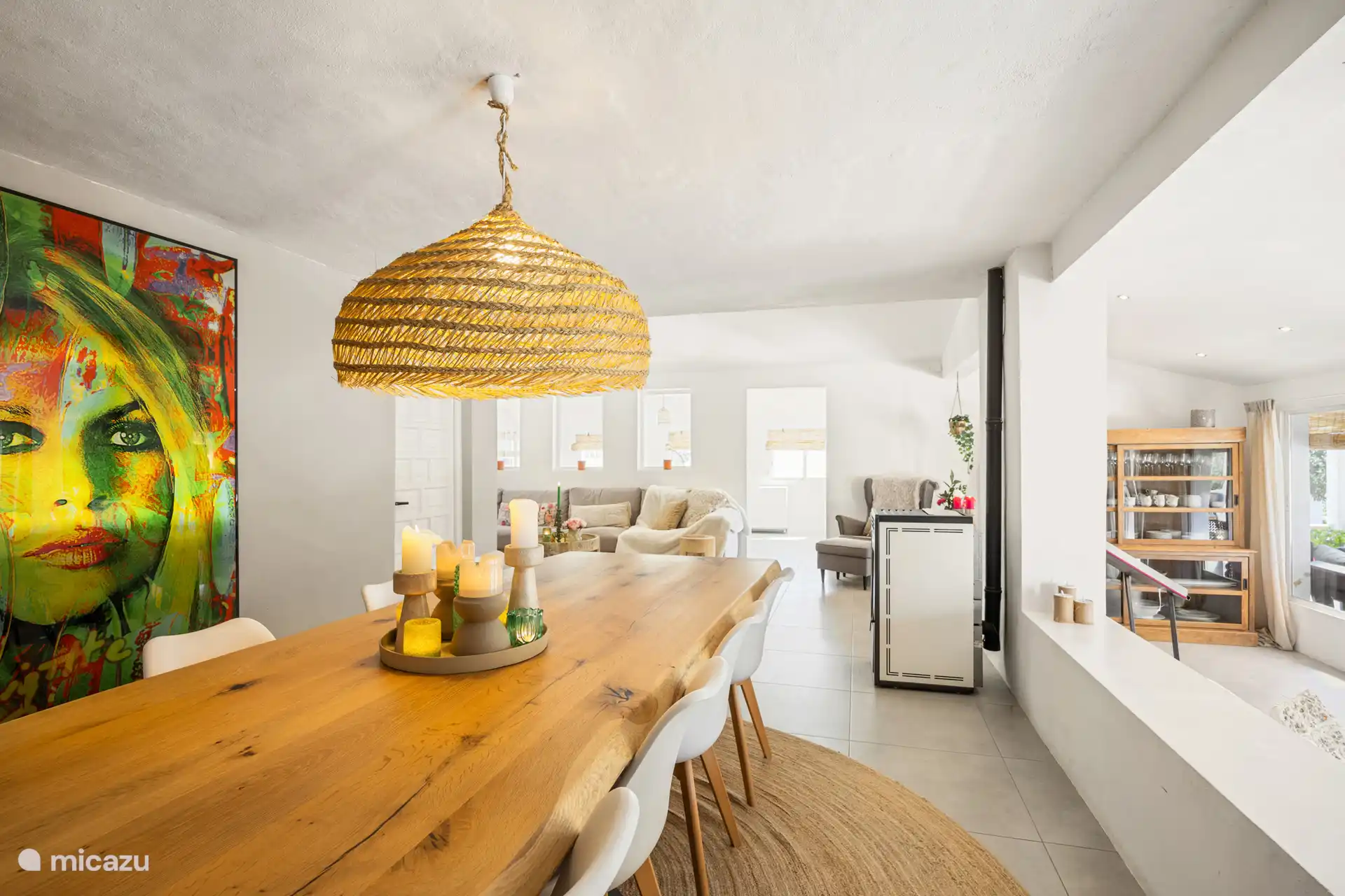 Wohnzimmer mit Essbereich