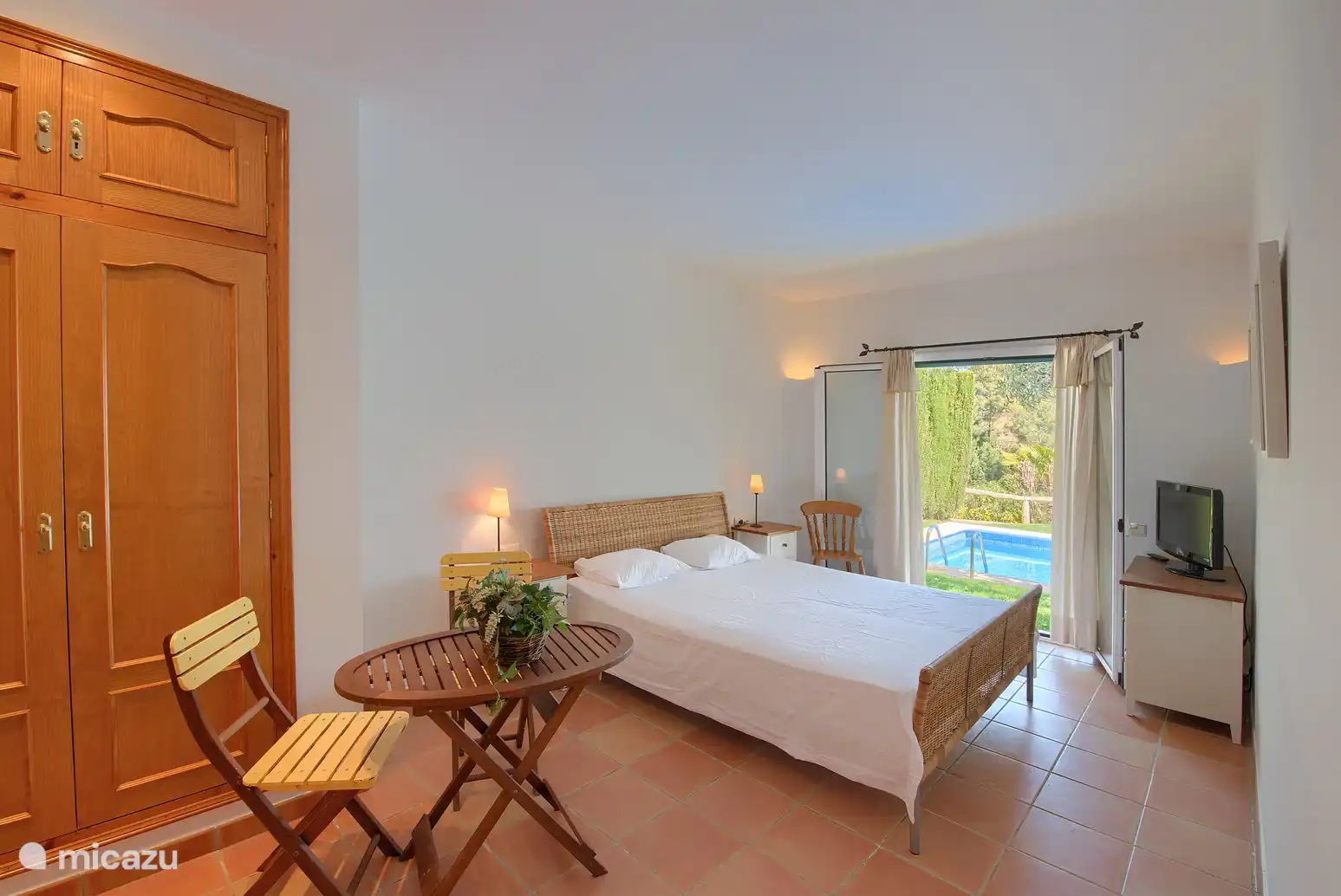 Master bedroom - Slaapkamer 3