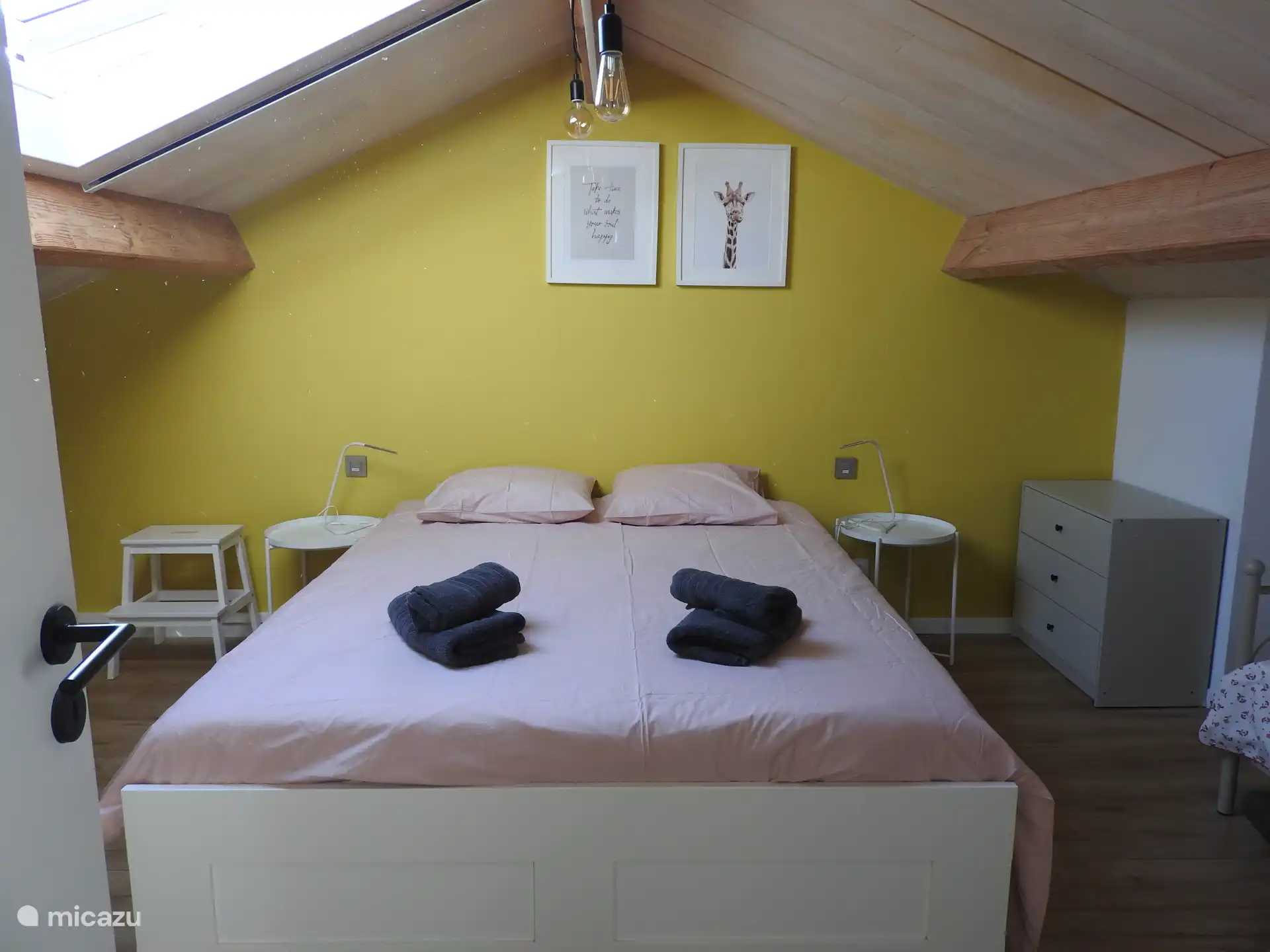 Slaapkamer 2 met dubbel bed (160x200) en enkel bed