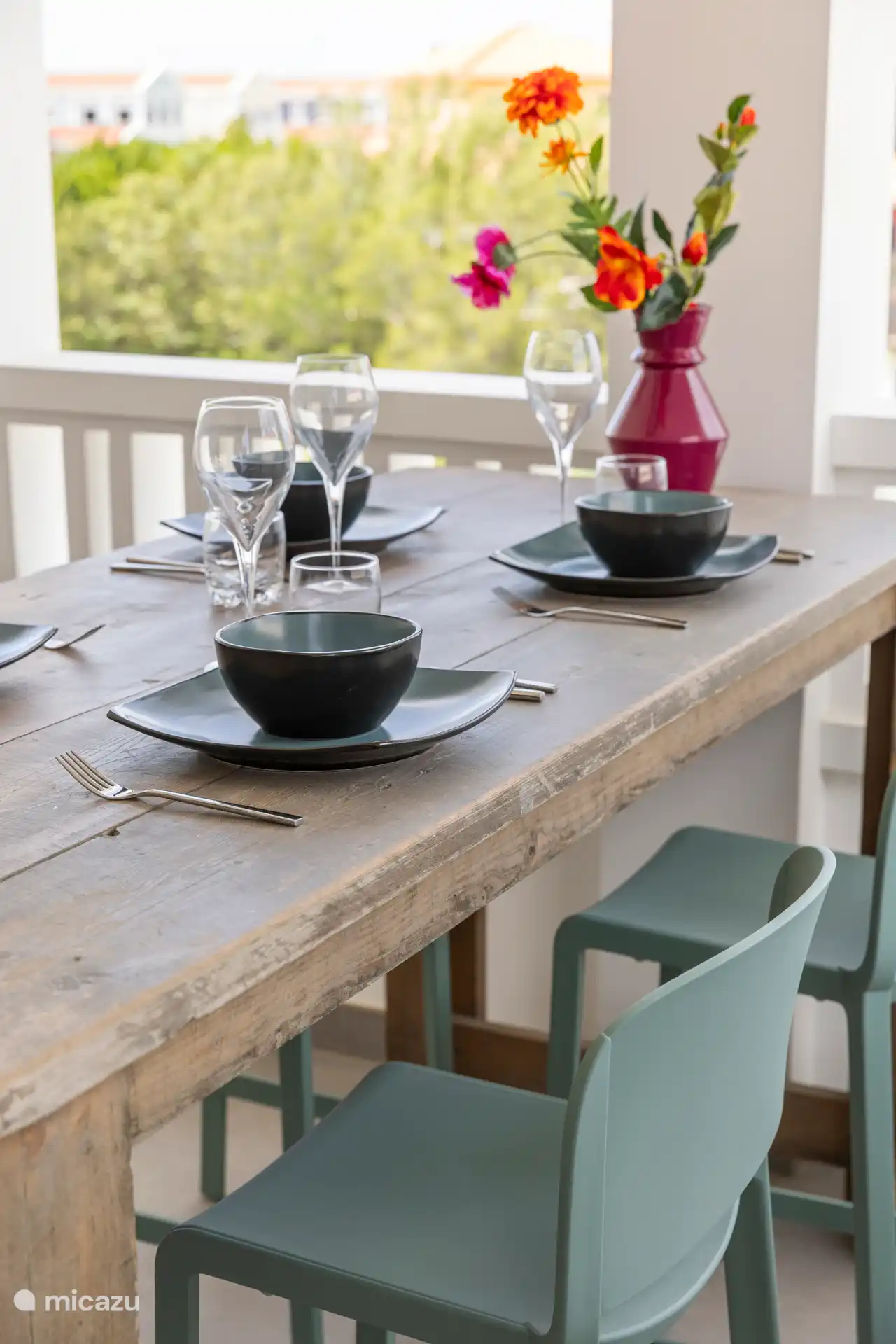 Ruime balkon met geweldig uitzicht over de lagune