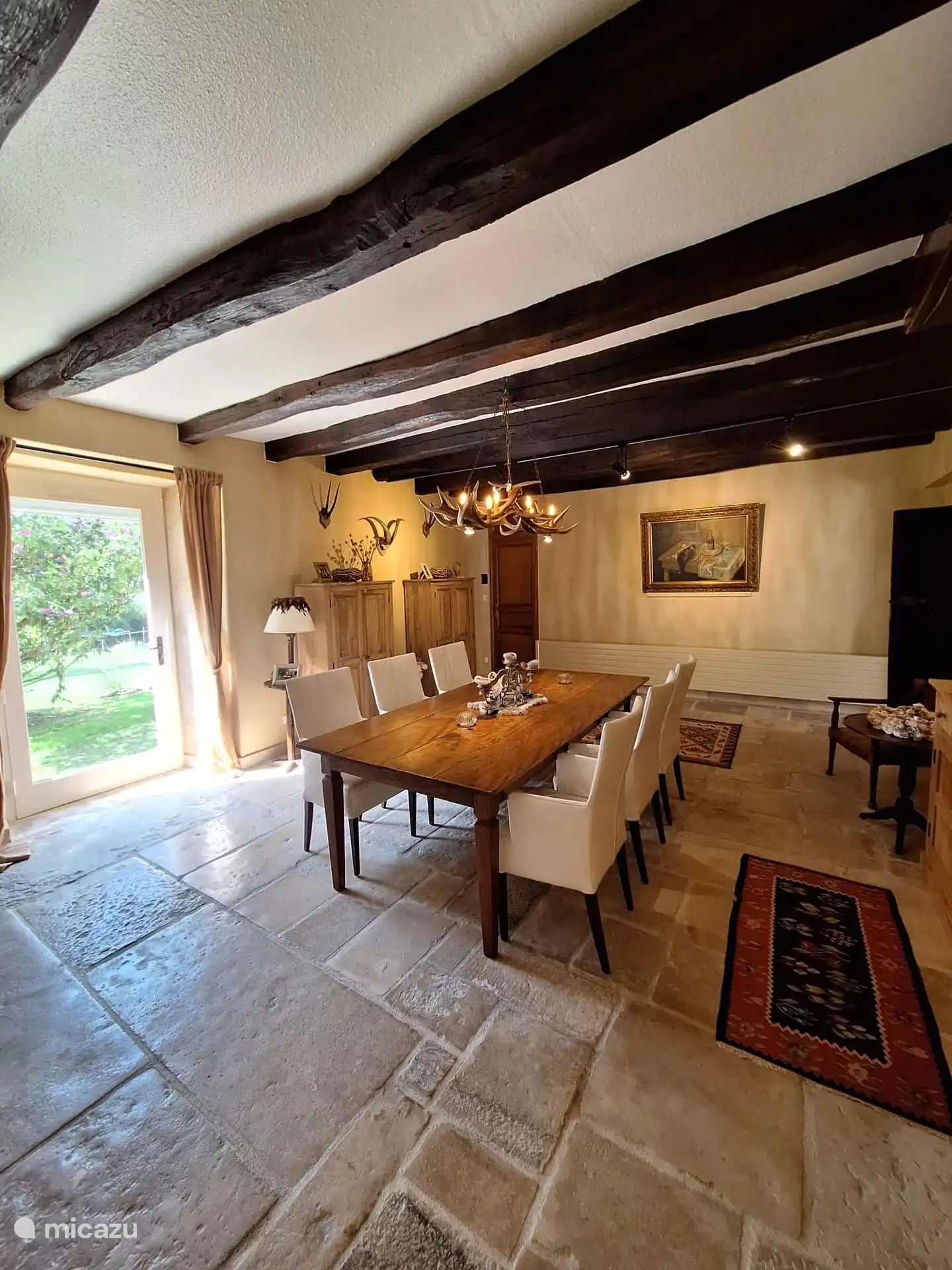 Attractive separate dining room