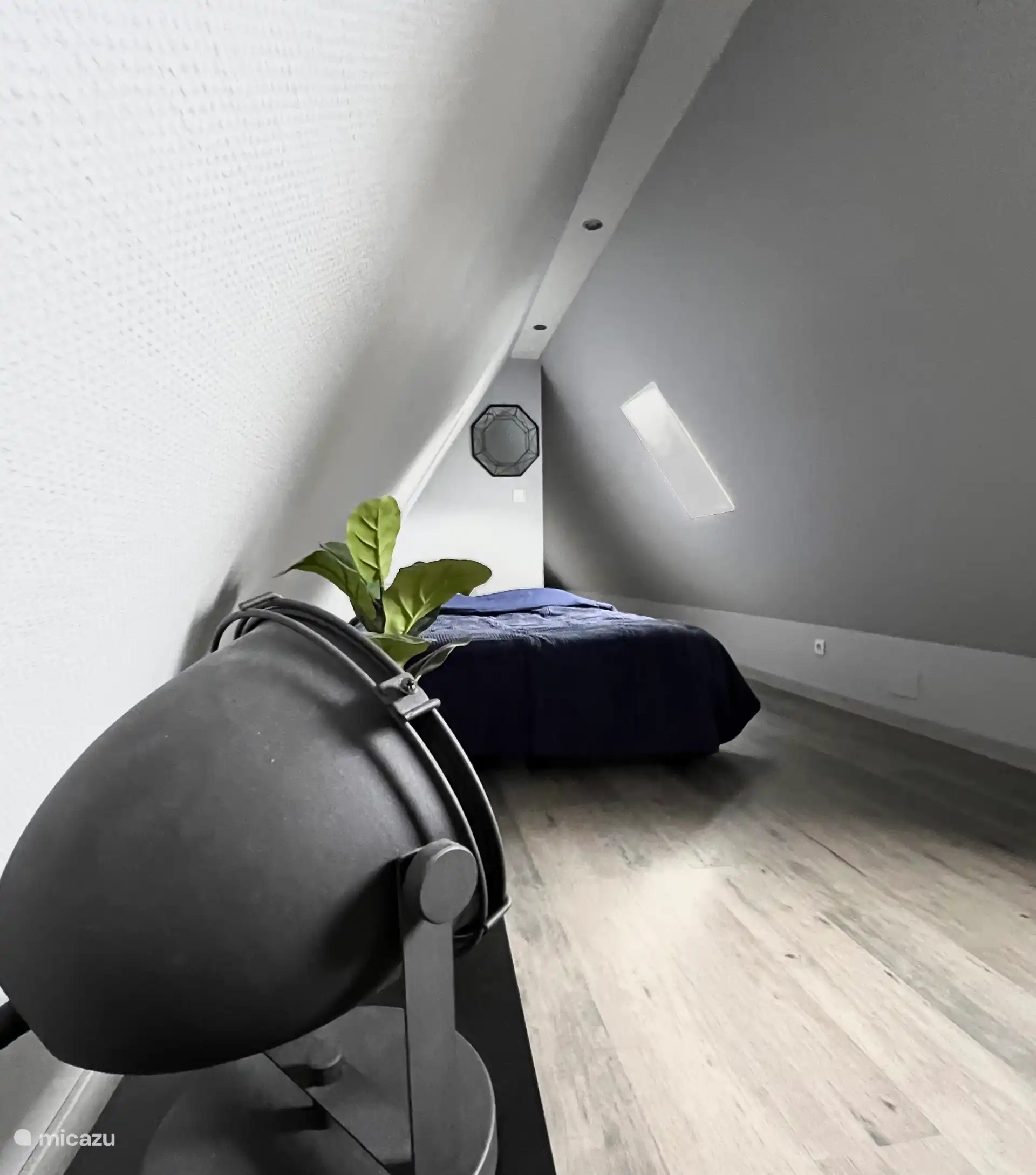 De eerste slaapkamer