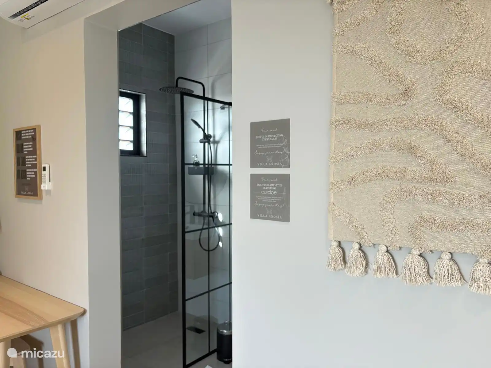 Ensuite douceh op de eerste etage