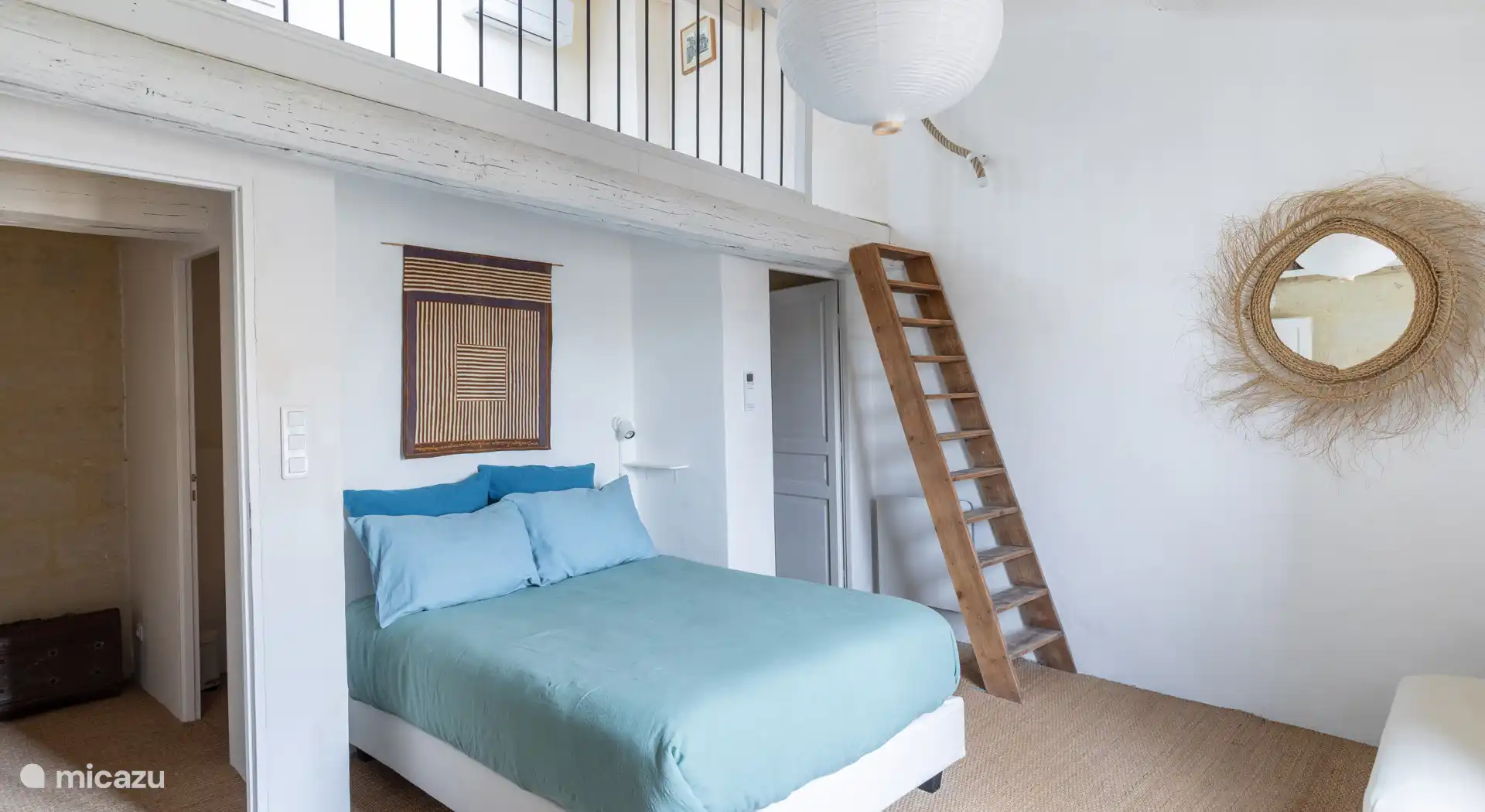 El dormitorio del entresuelo