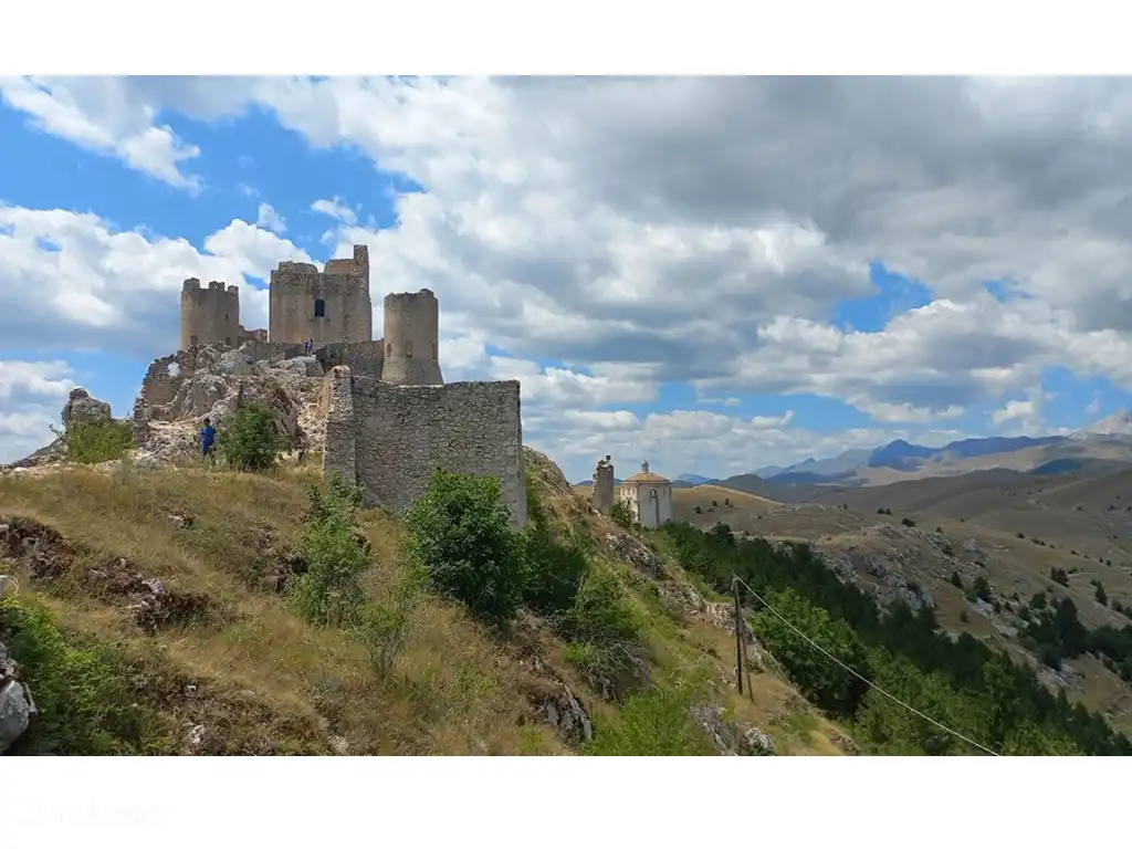 Rocca Calascio - op rij afstand