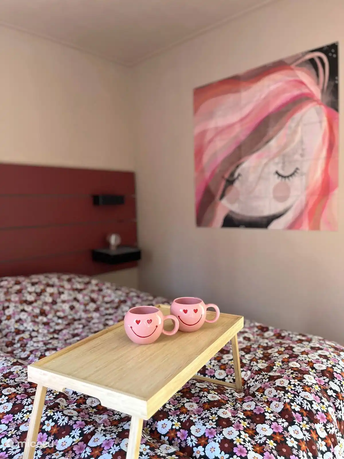 Een gezellige warme slaapkamer.