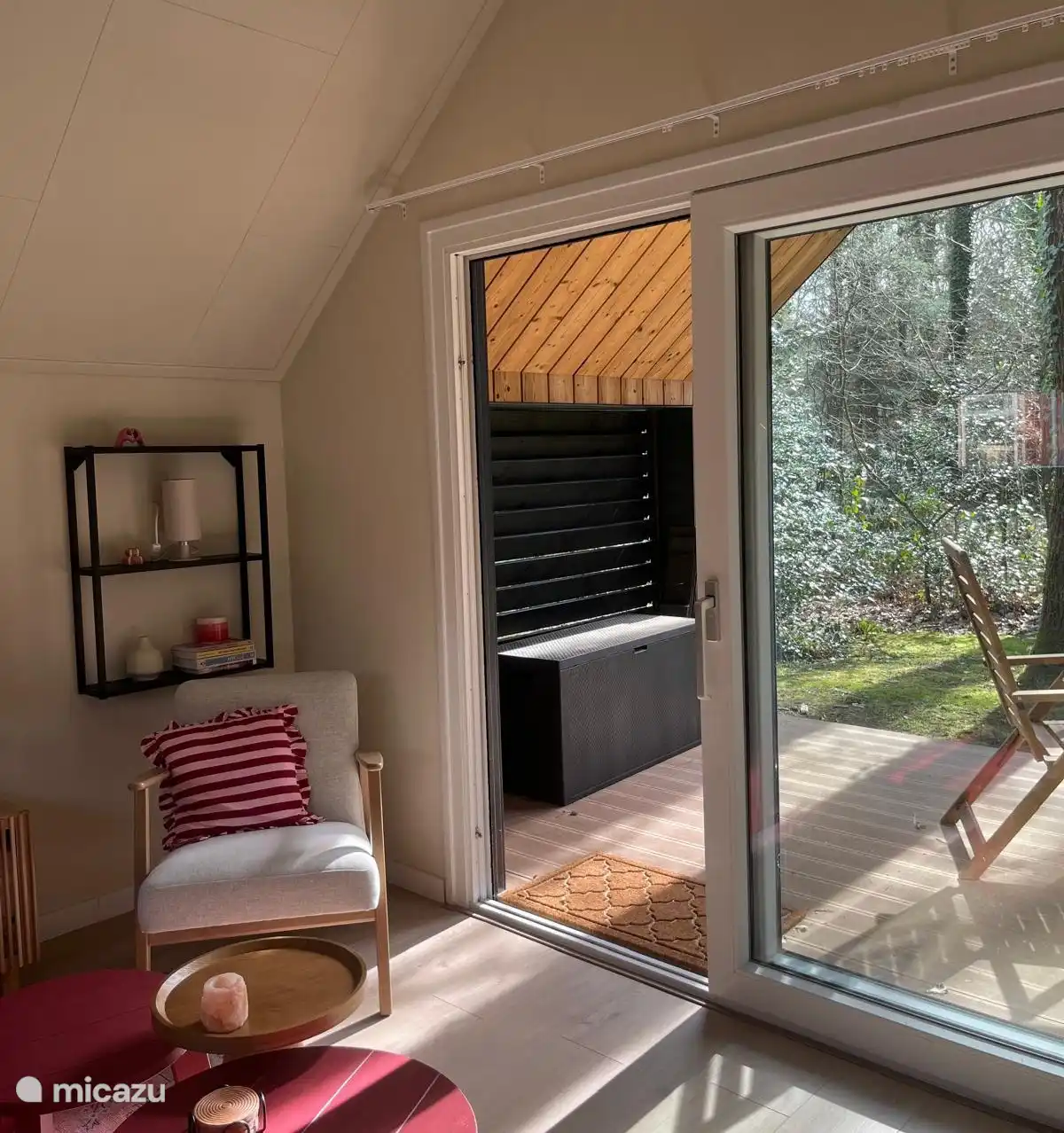 Een gezellige zithoek met schuifpui