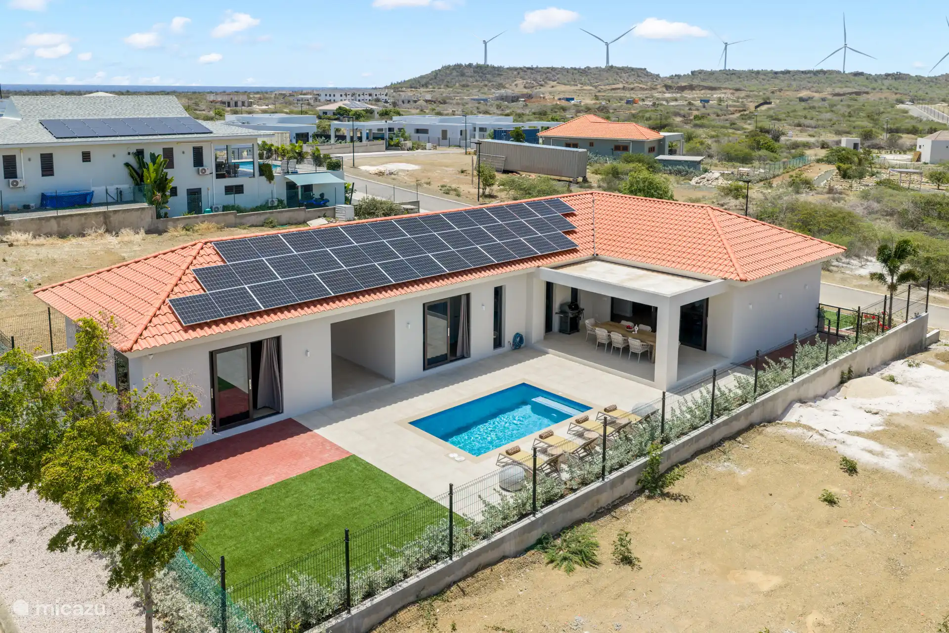Prachtig, luxe, nieuw en sfeervol ingerichte villa, geschikt voor 10 personen. 