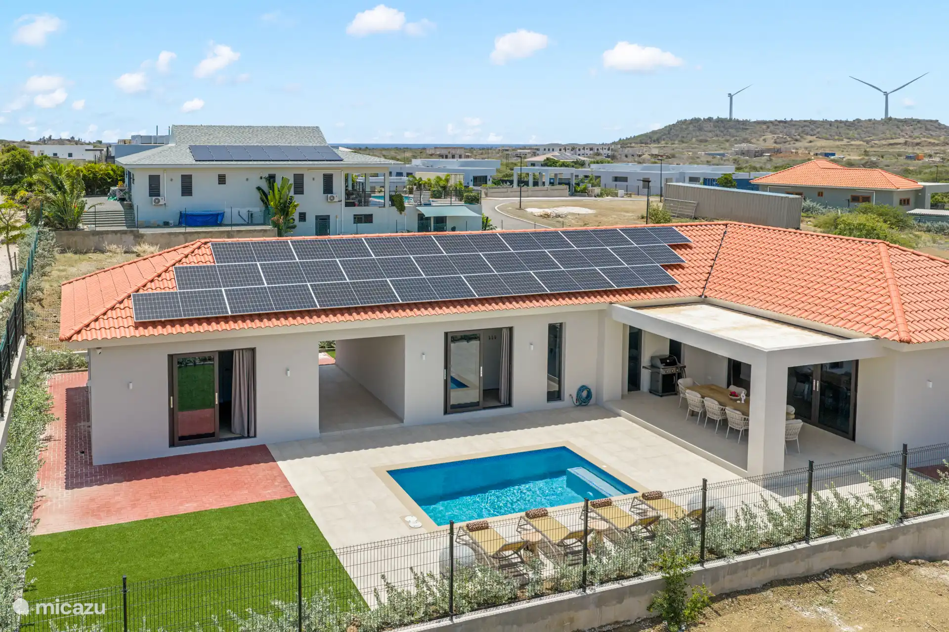 Prachtig, luxe, nieuw en sfeervol ingerichte villa, geschikt voor 10 personen. 