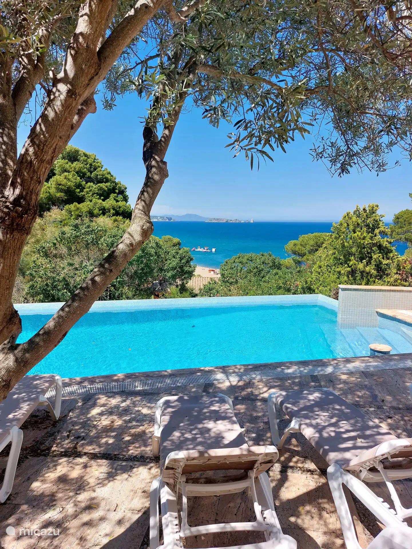 Zwembad en zeezicht Villa Victoria Begur