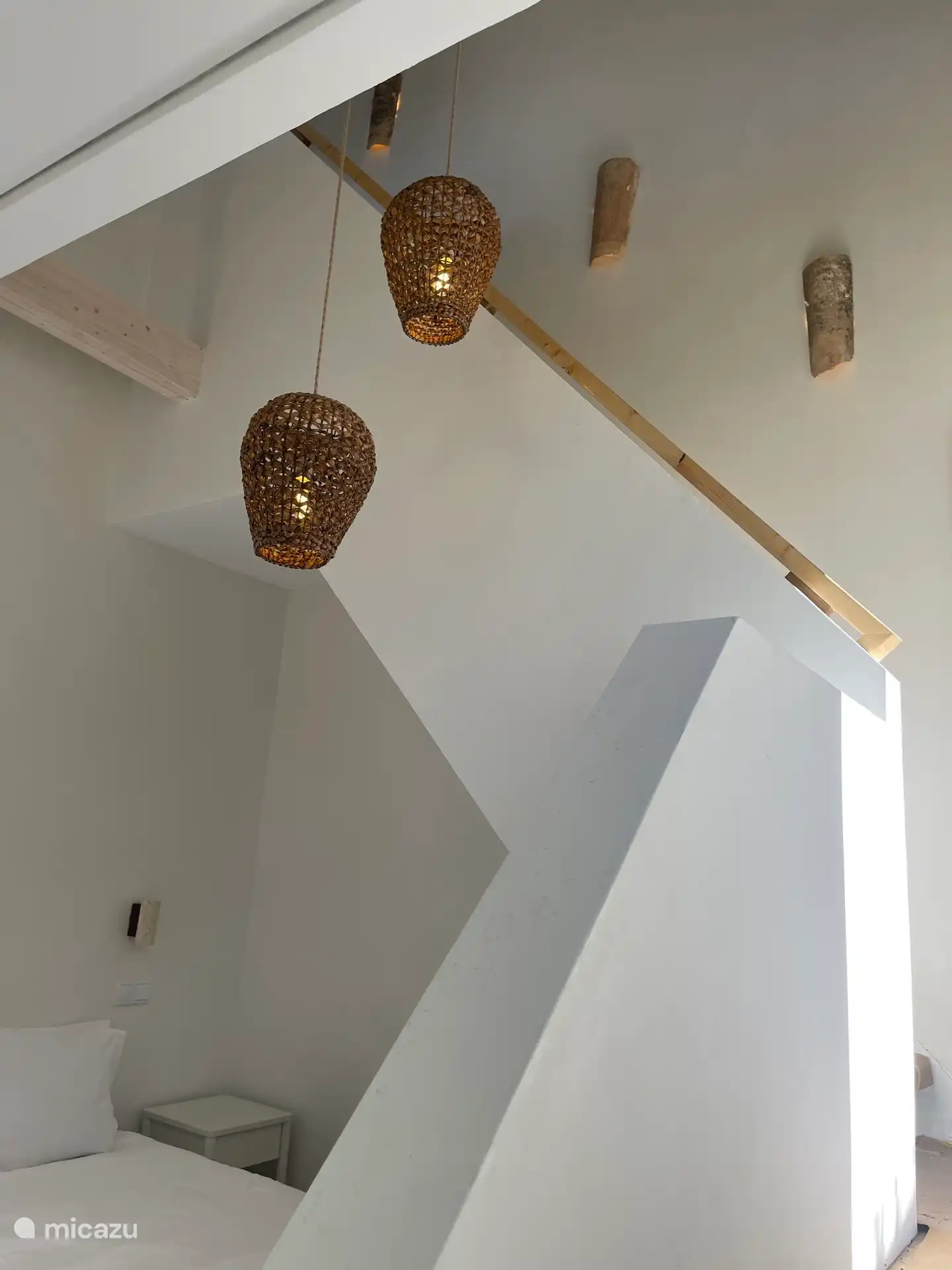 Beneden slapen, boven wonen...