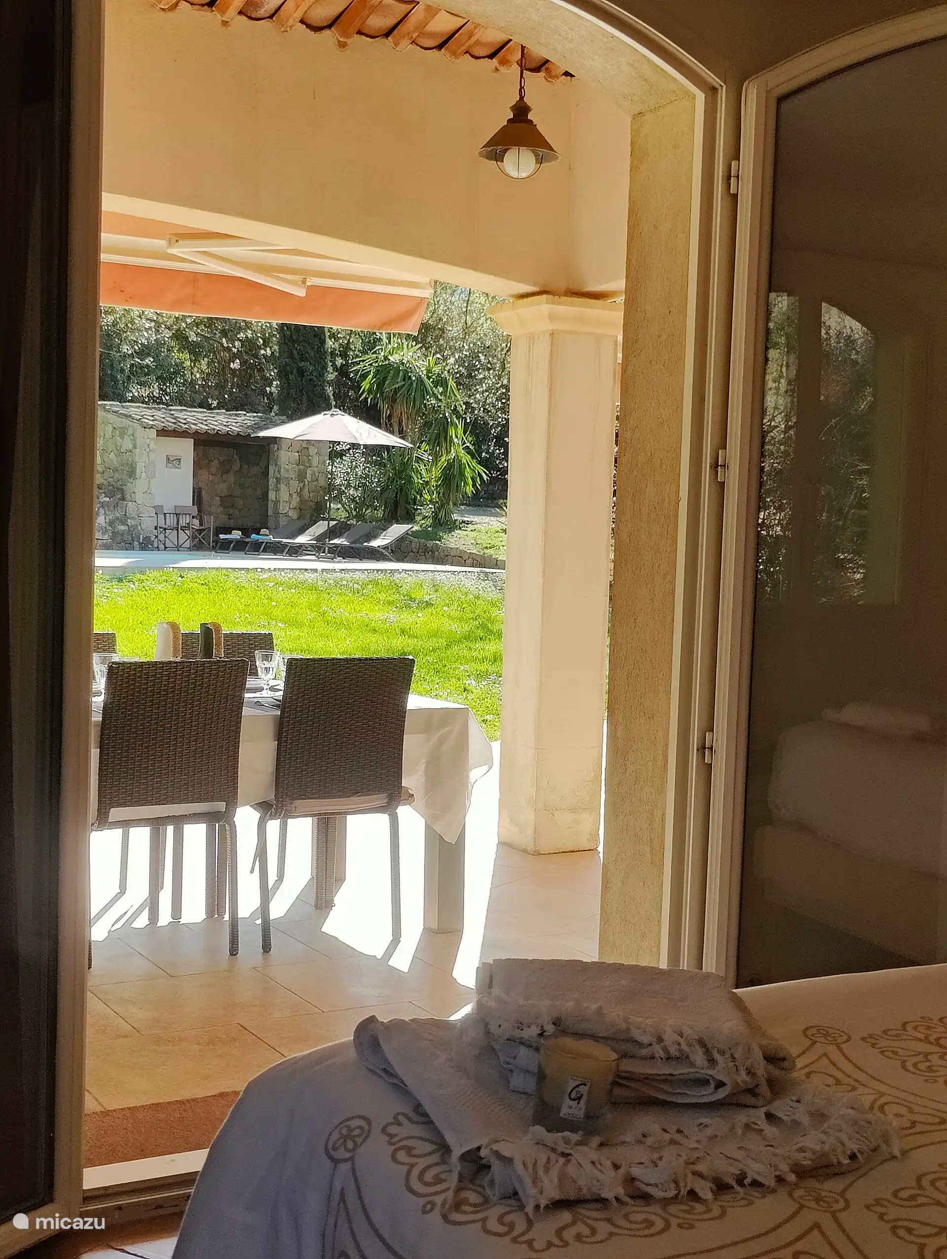 Uitzicht op de hoofdslaapkamer