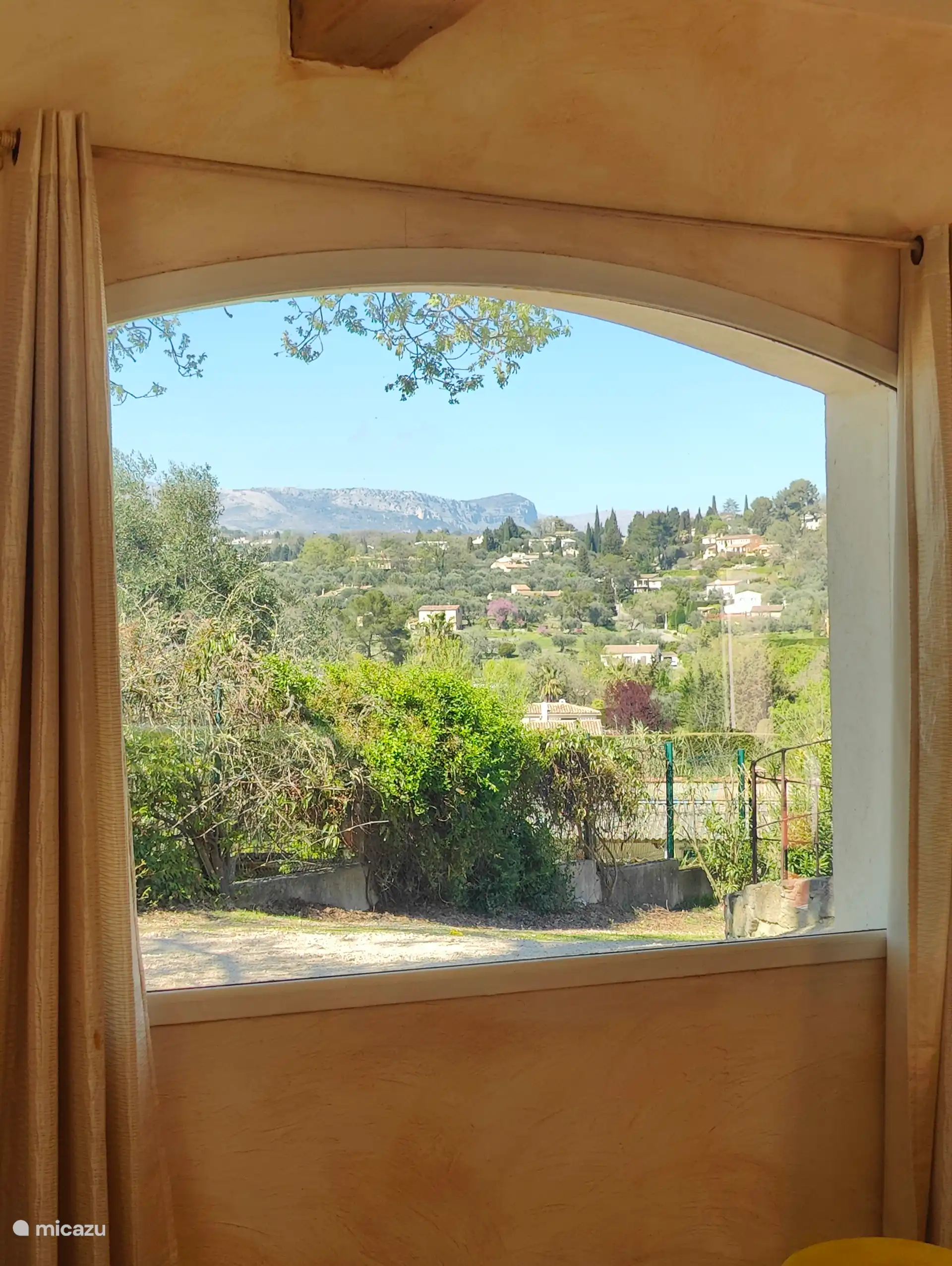 Uitzicht vanuit de woonkamer