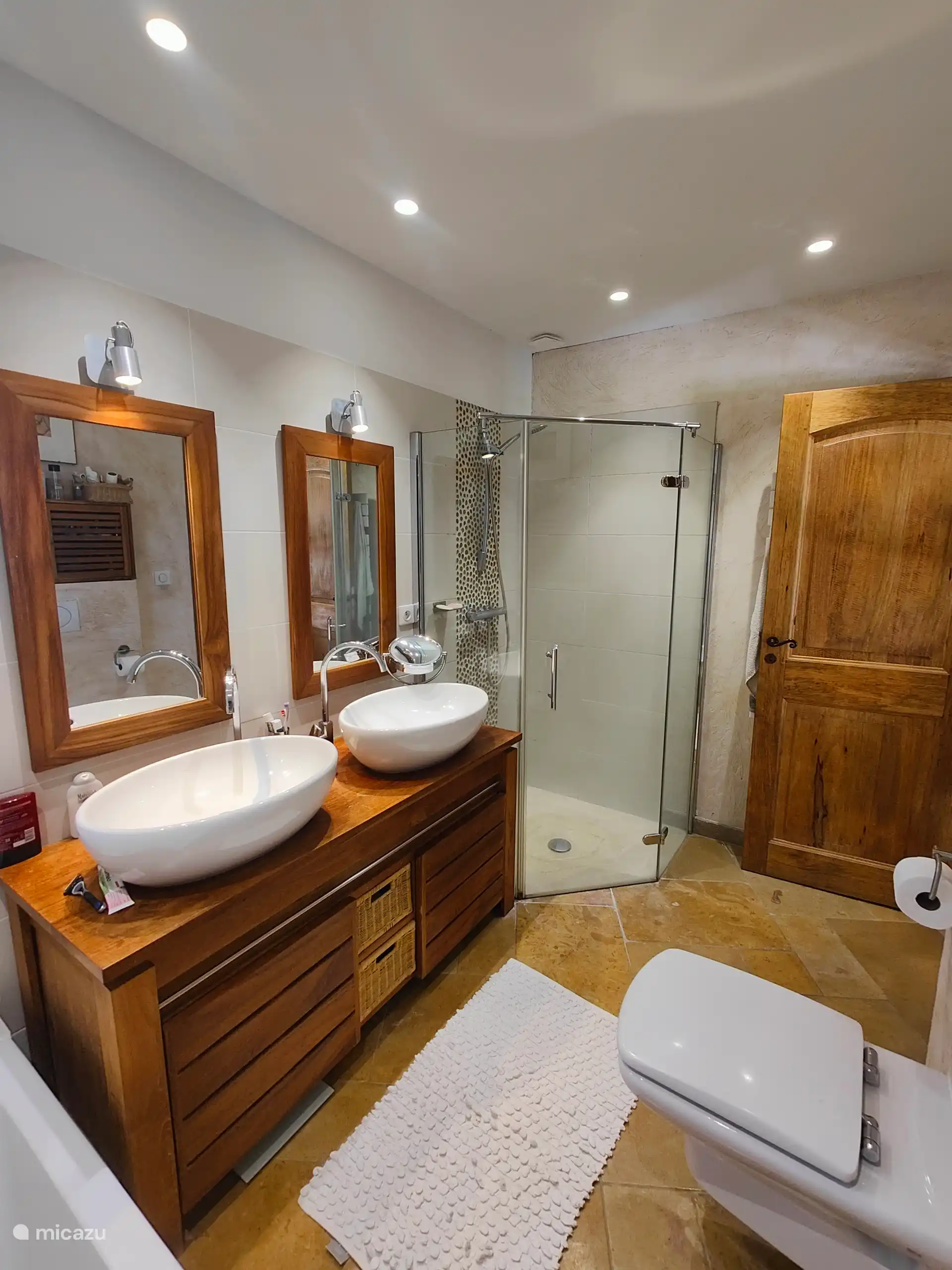 Badkamer hoofdslaapkamer