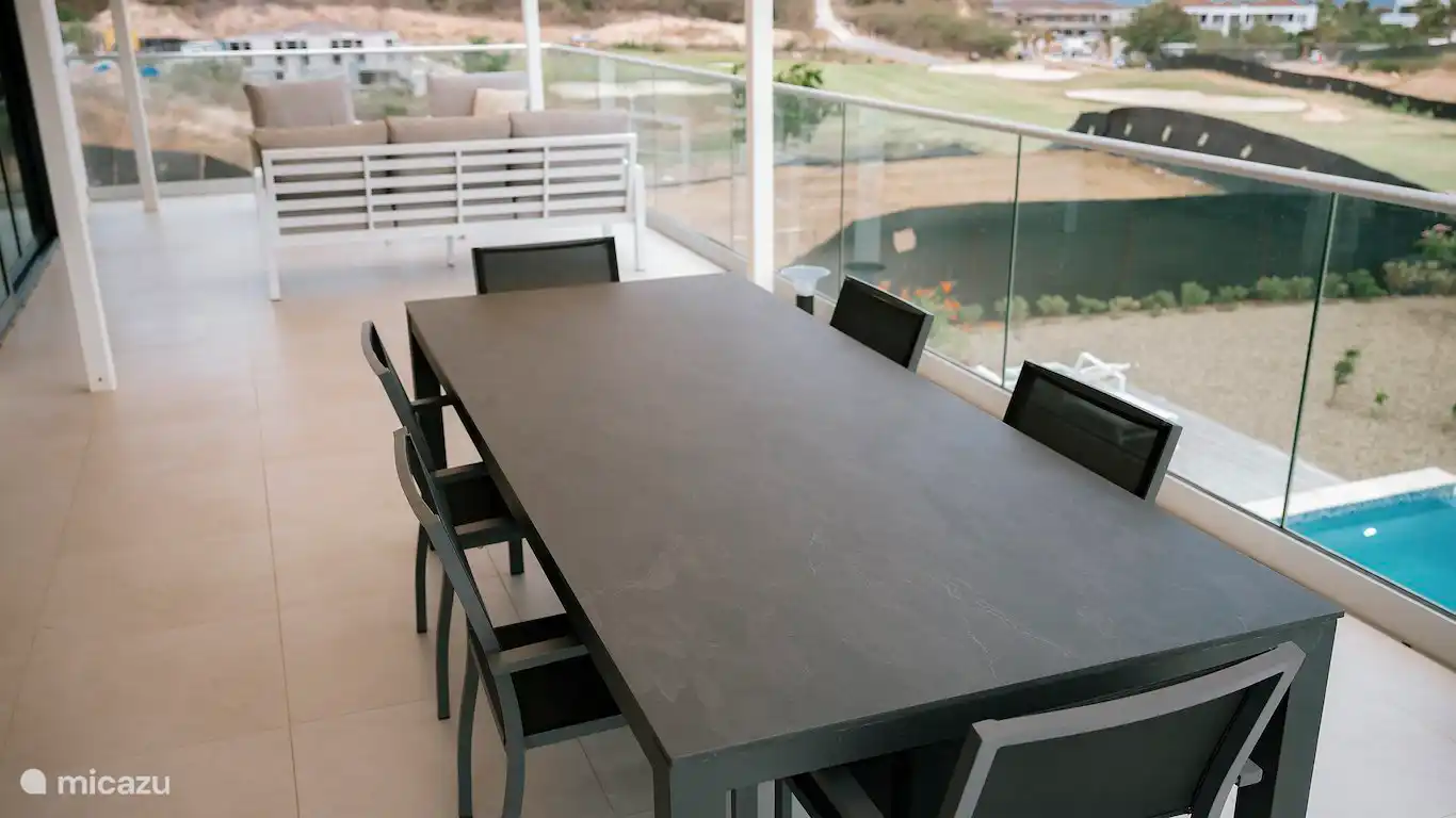 La terraza en la primera planta