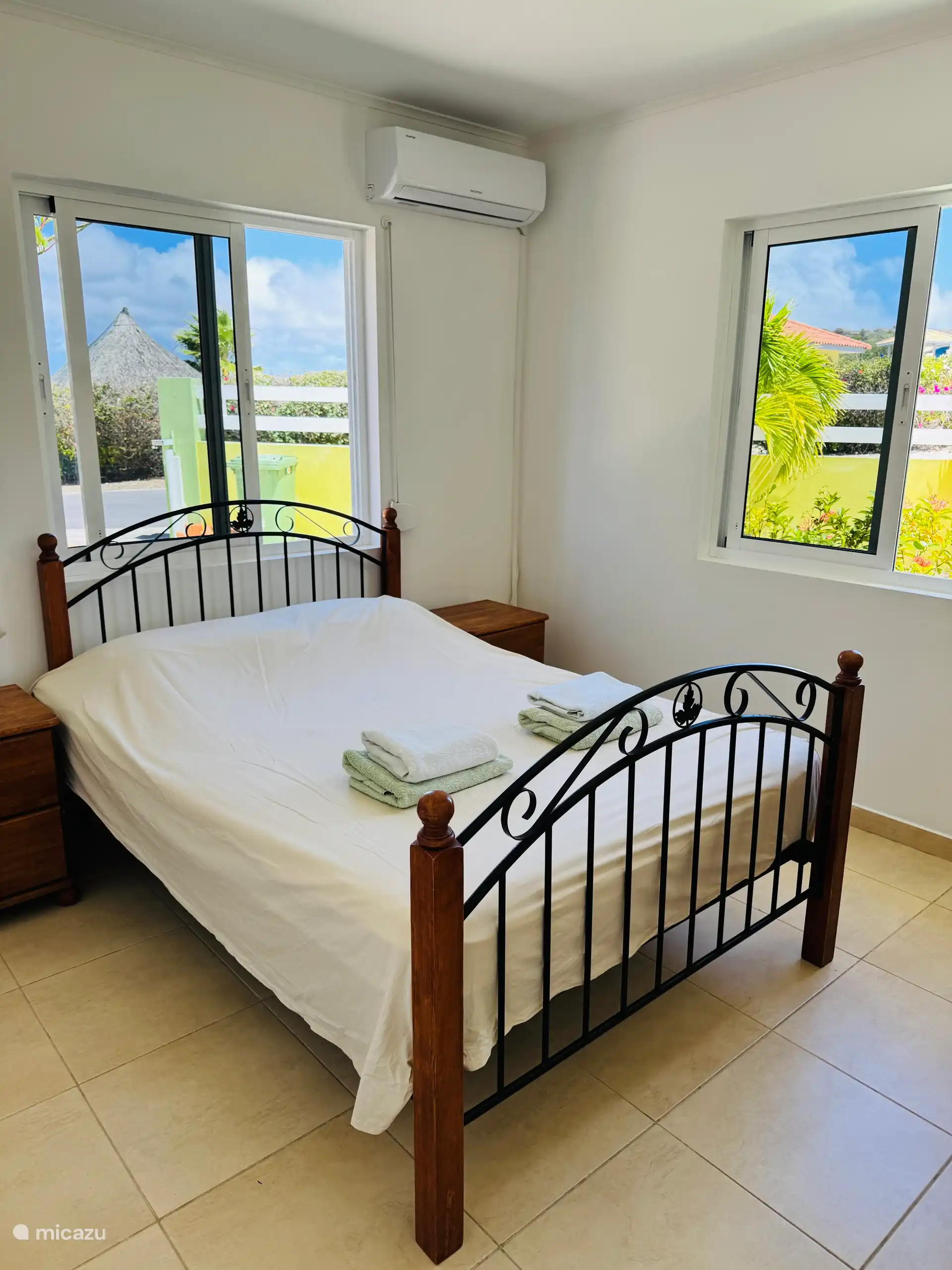 Slaapkamer 2 met 2-persoonsbed