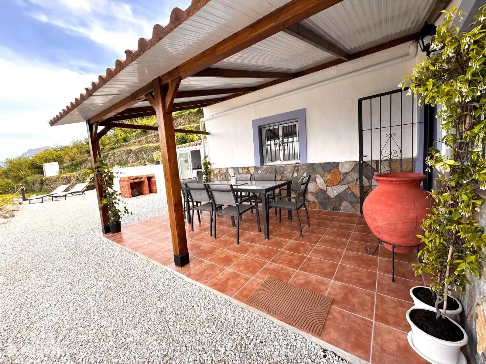 Überdachte Terrasse