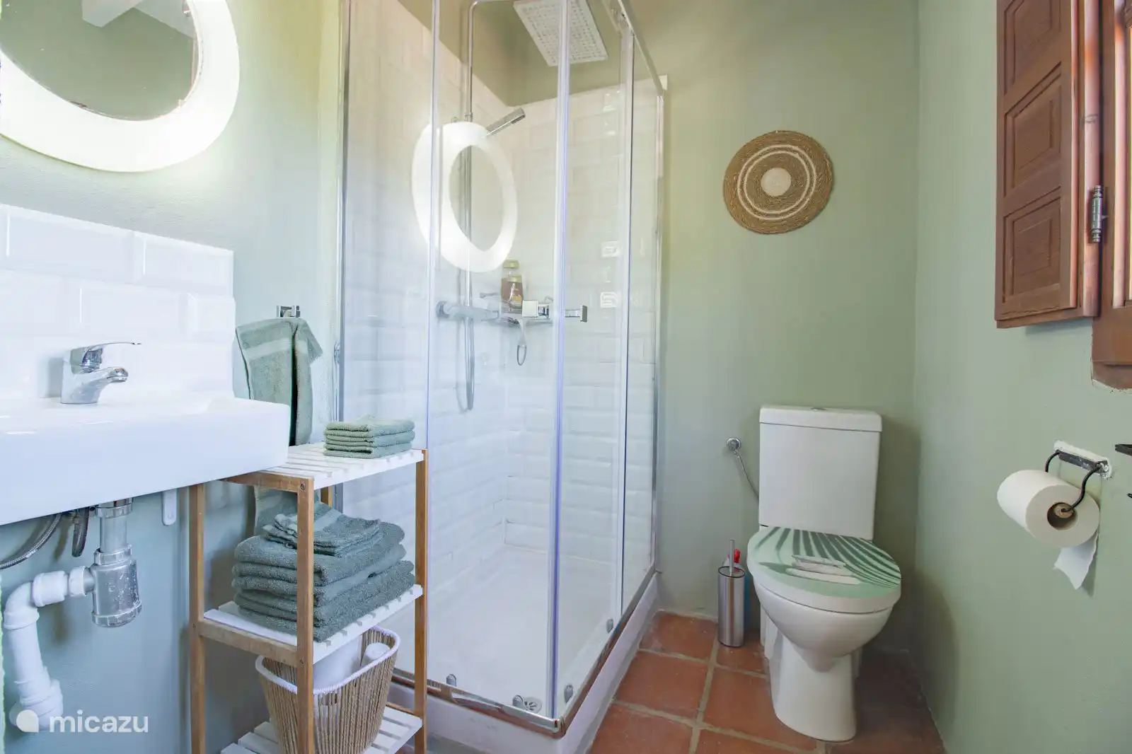 Badezimmer 2 im Erdgeschoss.