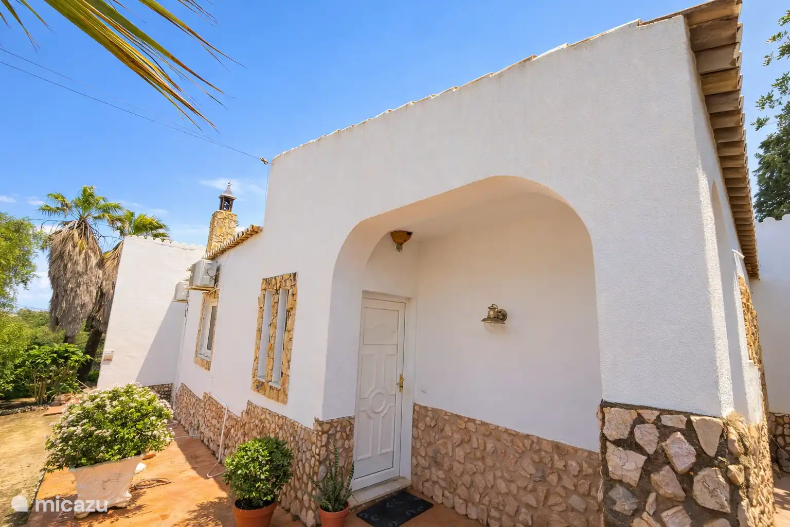 L’entrée de la maison.