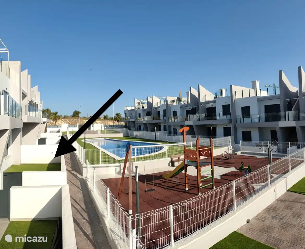 Emplacement de l’appartement, jardin avant et soleil de l’après-midi