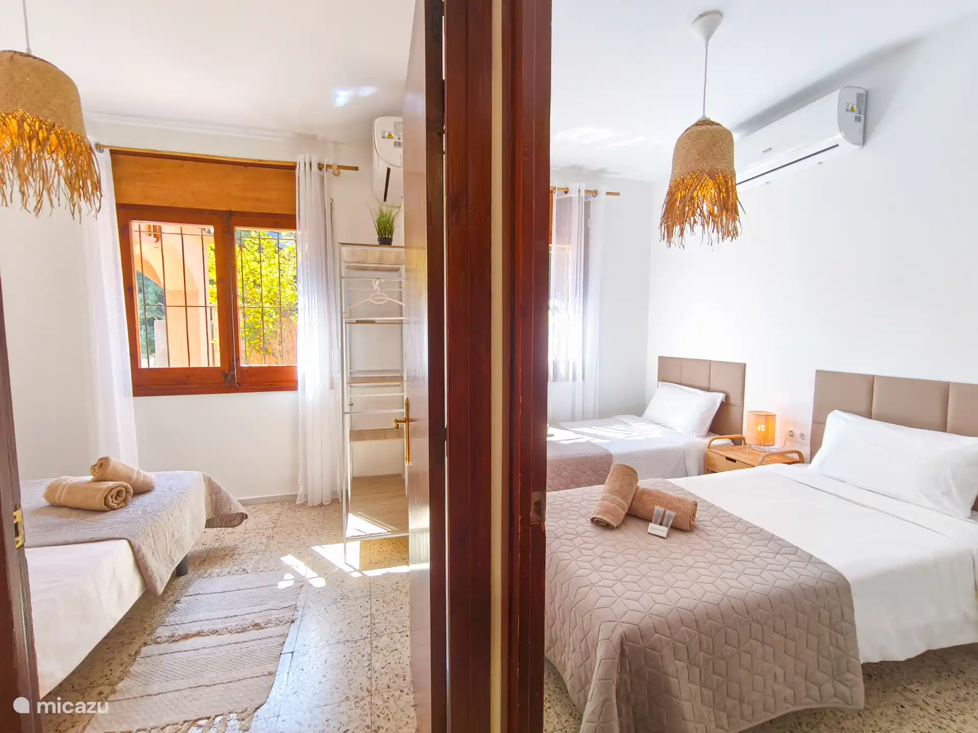 Los dormitorios 2 y 3 están uno al lado del otro