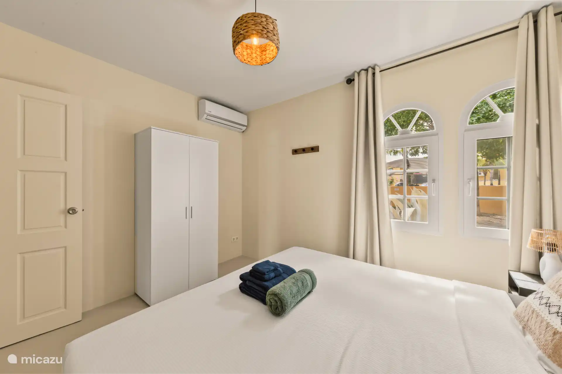 Beide slaapkamers met AC