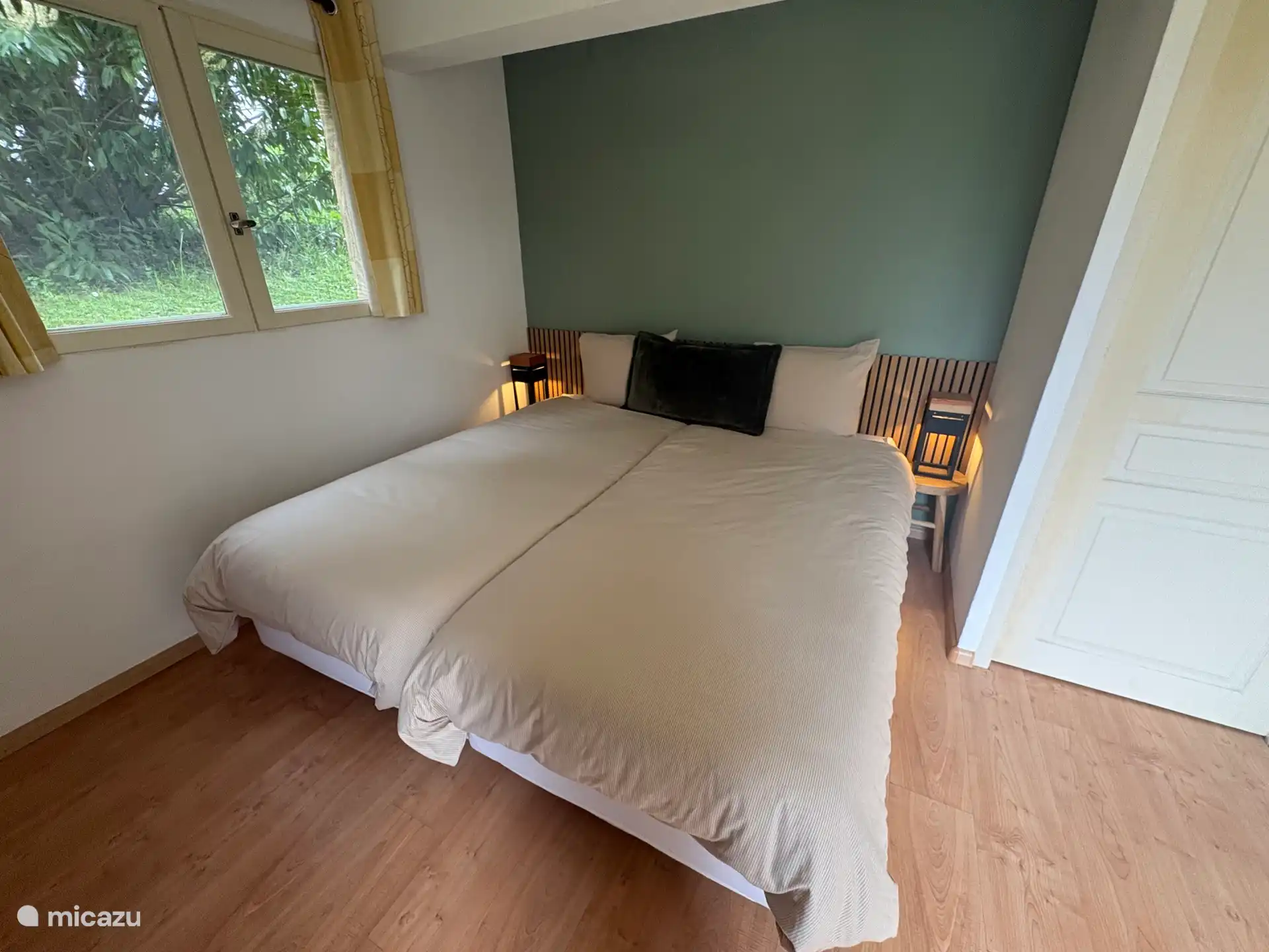 2x single bed 90x200 can also be pushed apart