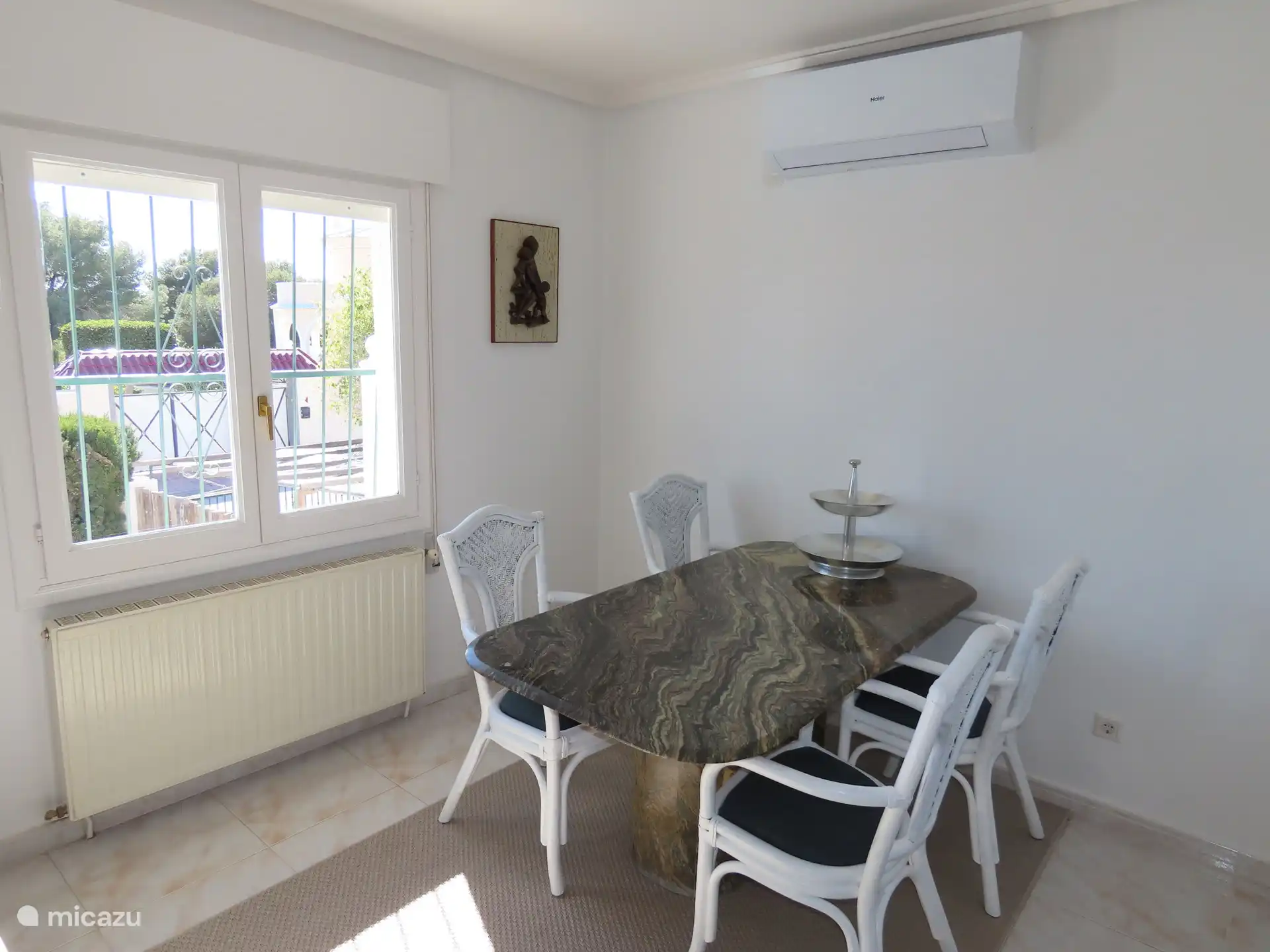 Eetgedeelte met extra zitgedeelte