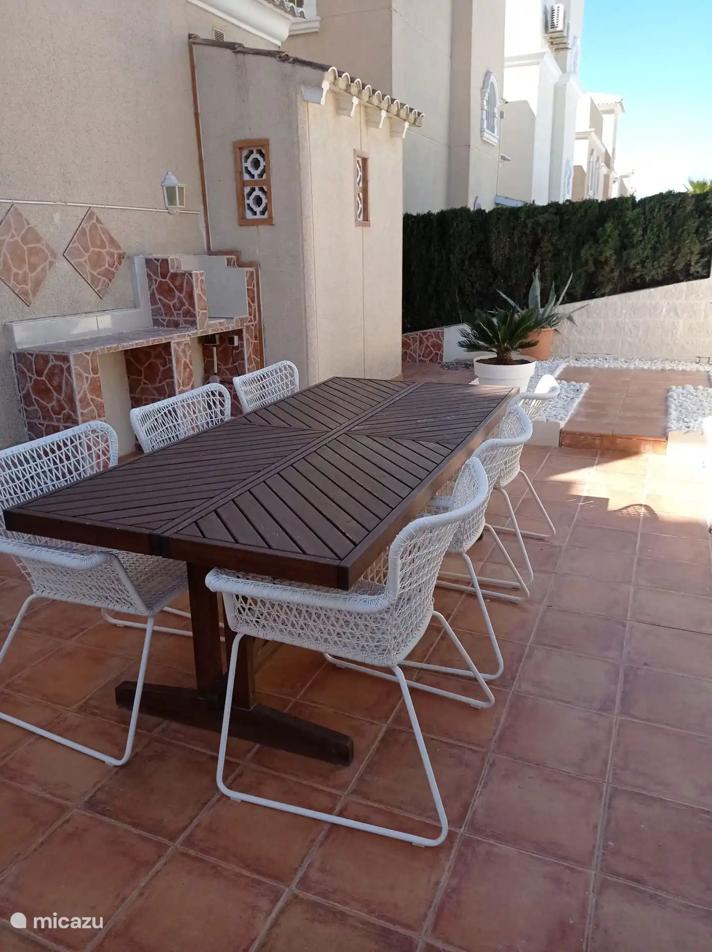 Gezellig om samen te zitten en lekker te ontbijten onder de 1ste zonnenstralen.