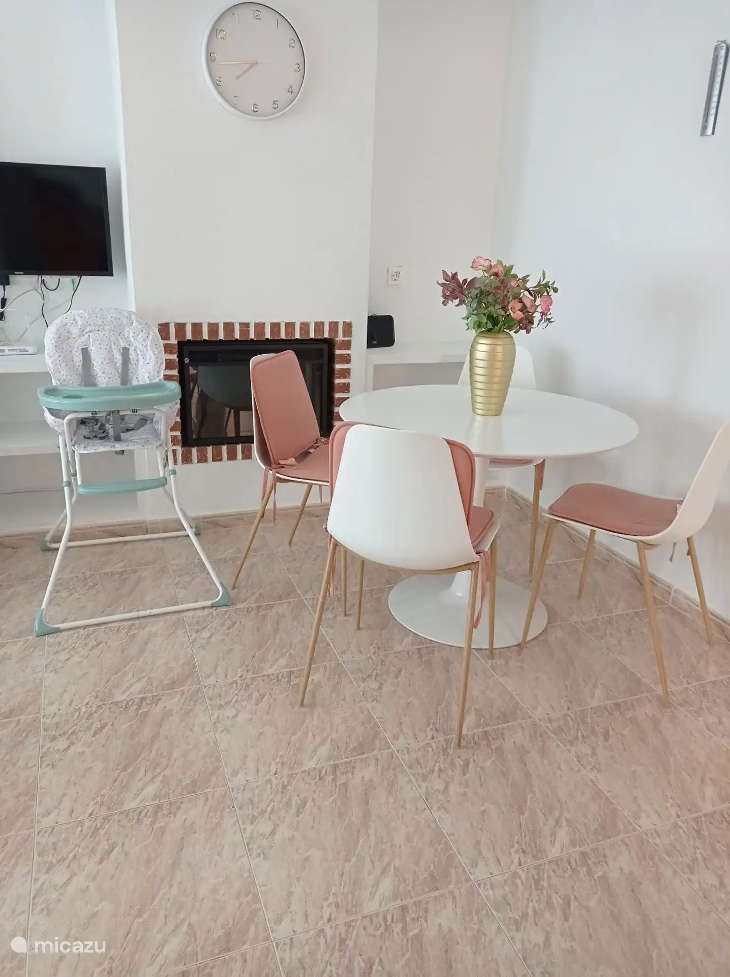 Samen ontbijten en uw dag starten met een heerlijke vruchtensap of warme drank?