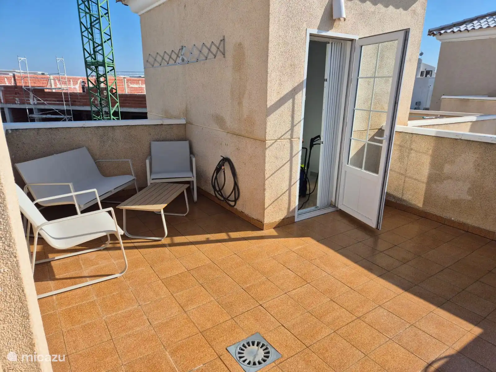 Een mini lounge om even te genieten van het zonnetje met zijn allen.