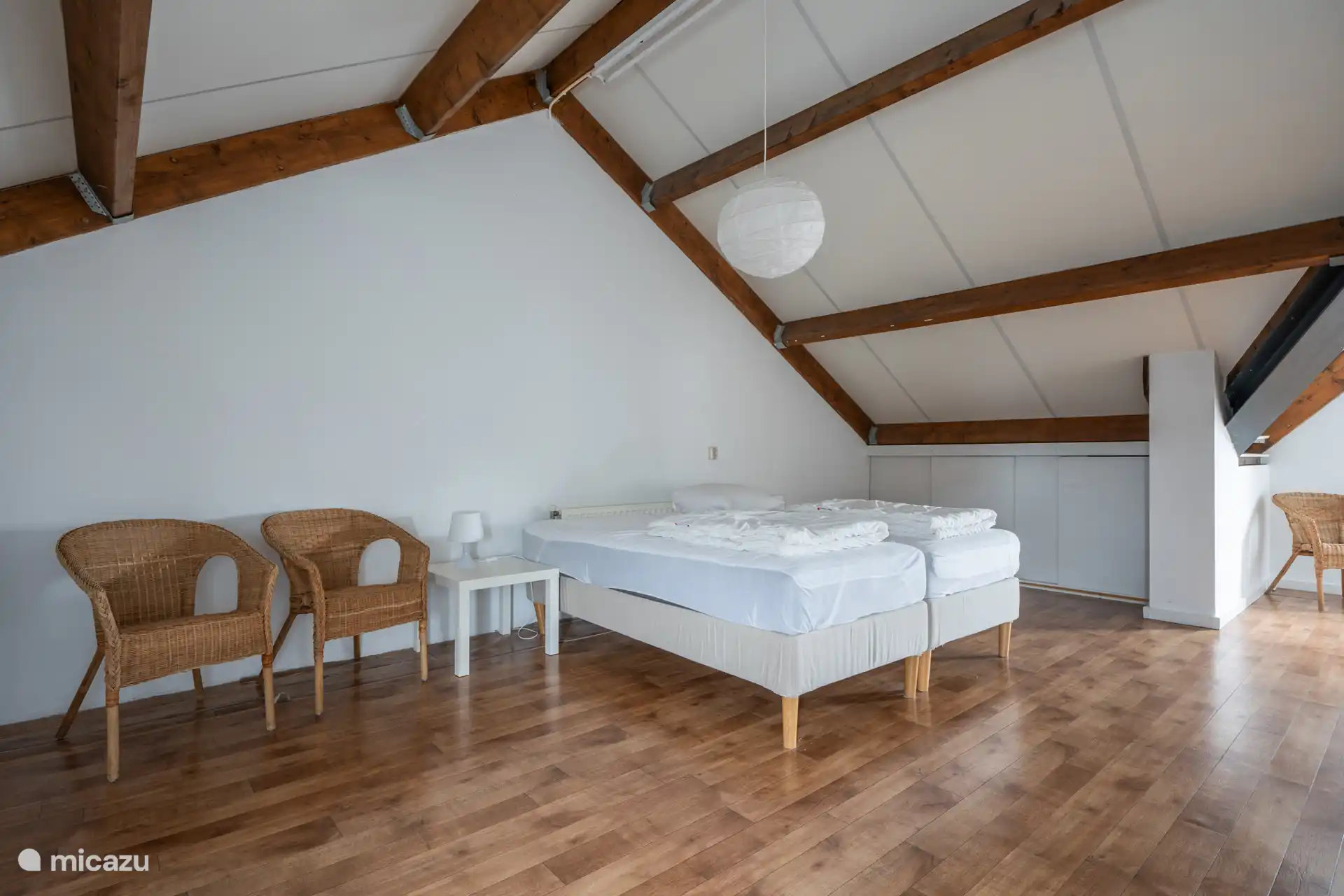 Slaapkamer woning 2 beddden