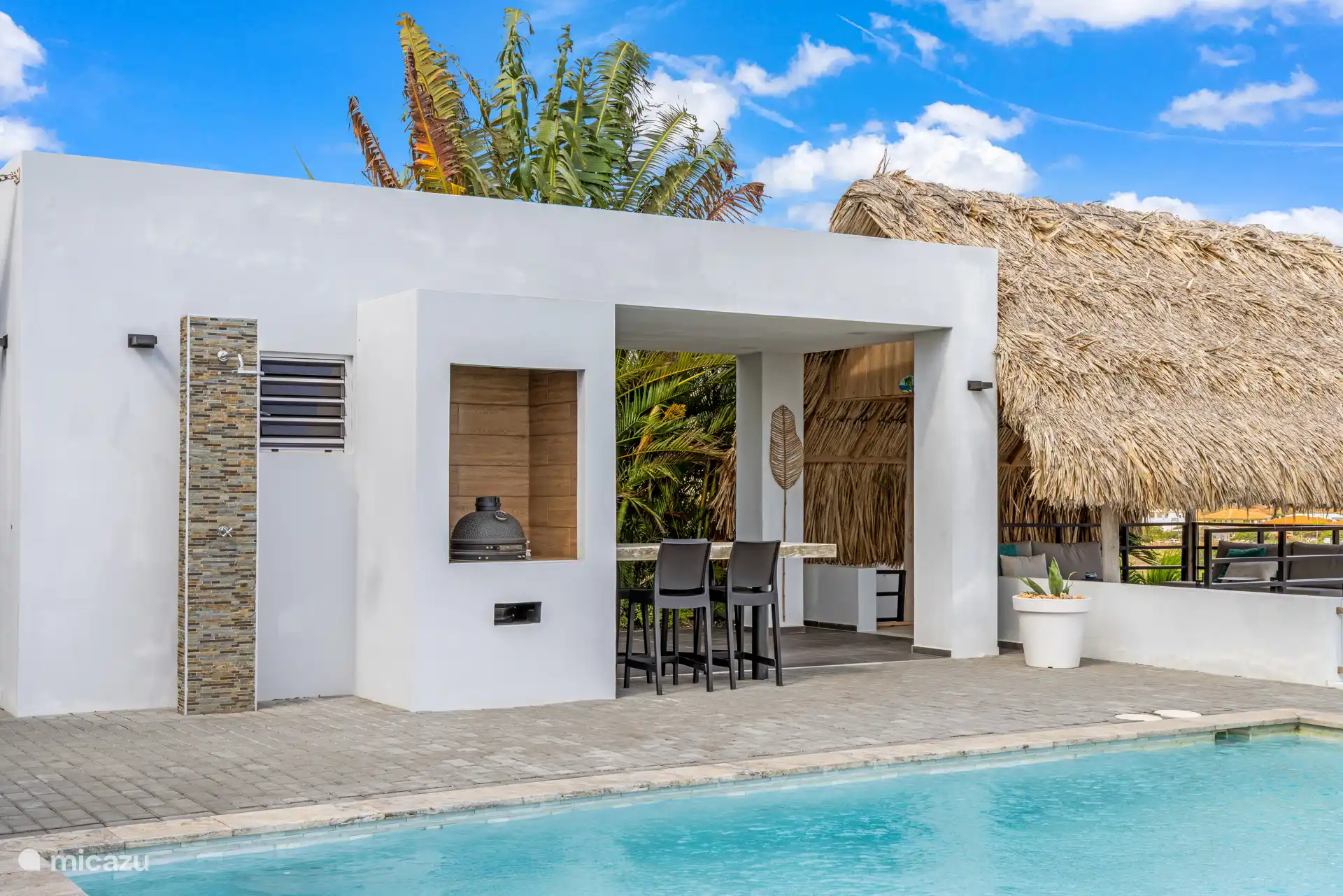 Buitendouche, ideaal om even af te spoelen na een dag in de zon