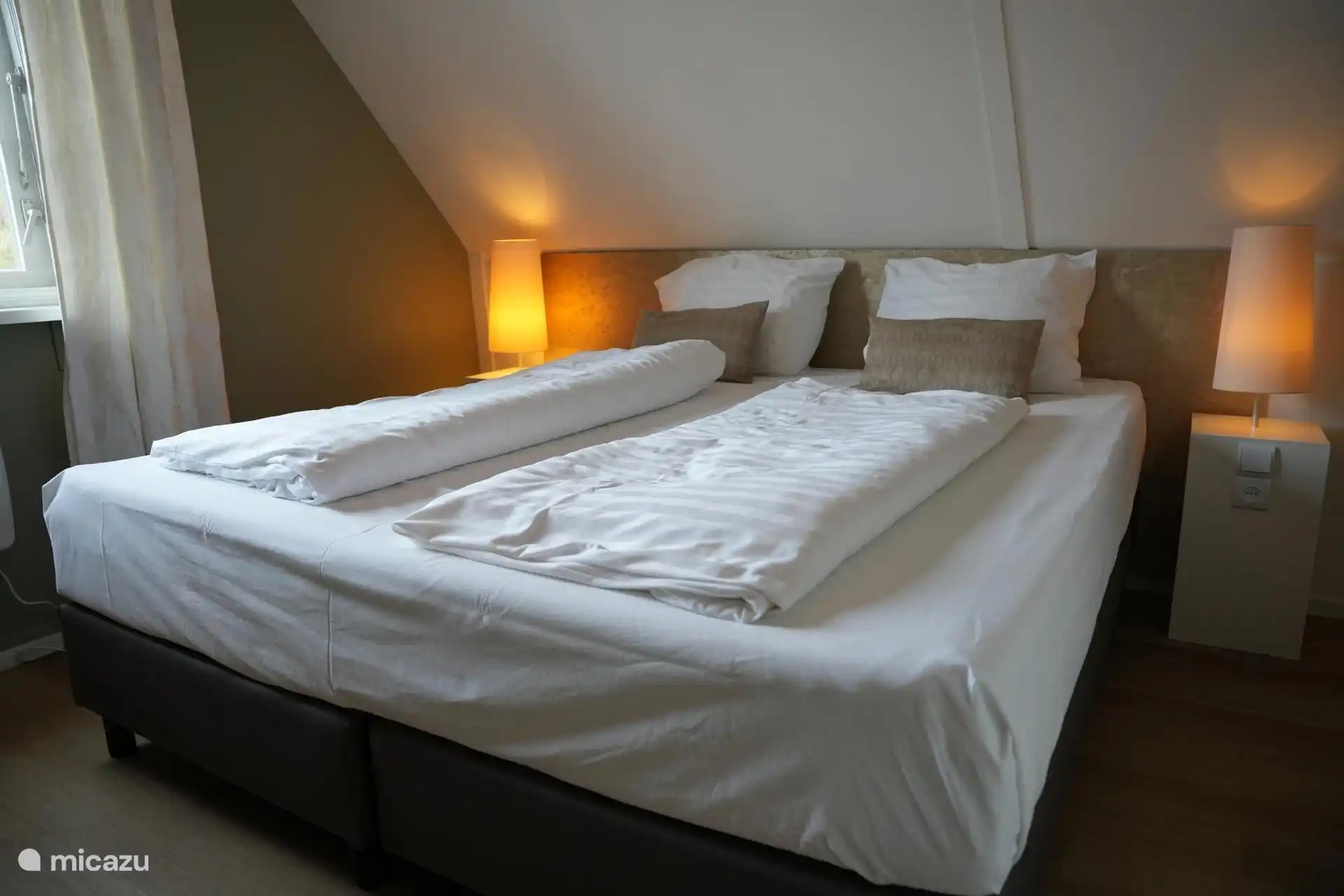 dubbele boxspring op 1e etage