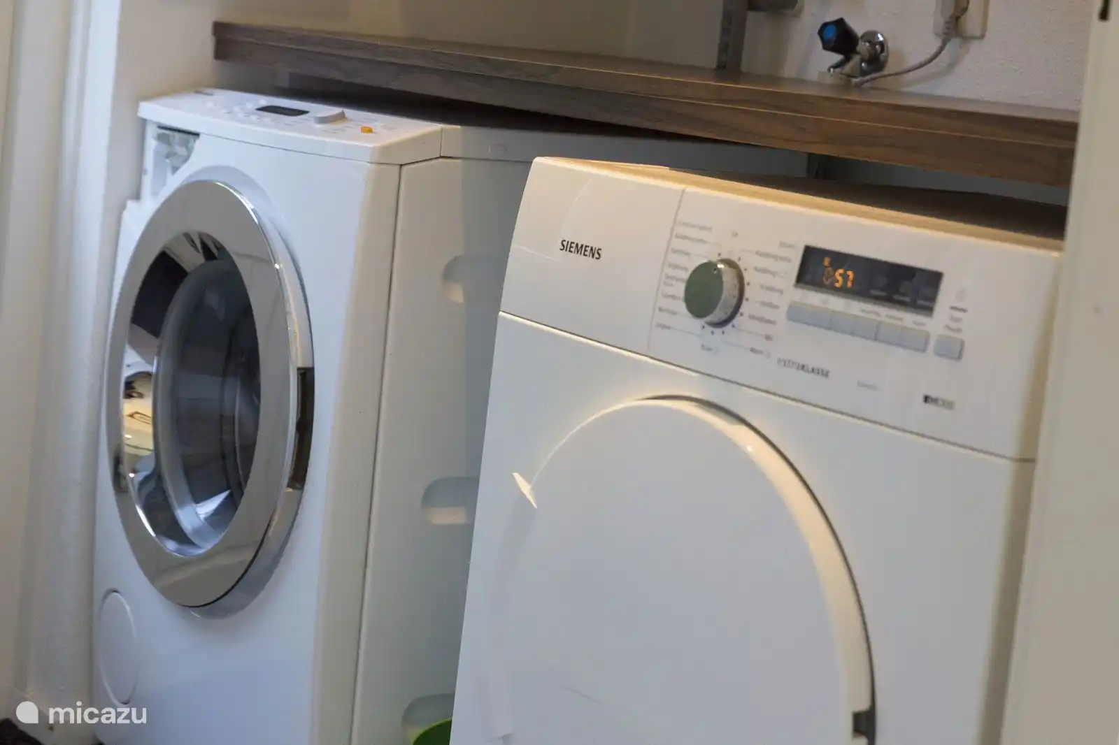 De Goudvink heeft een eigen wasmachine en droger