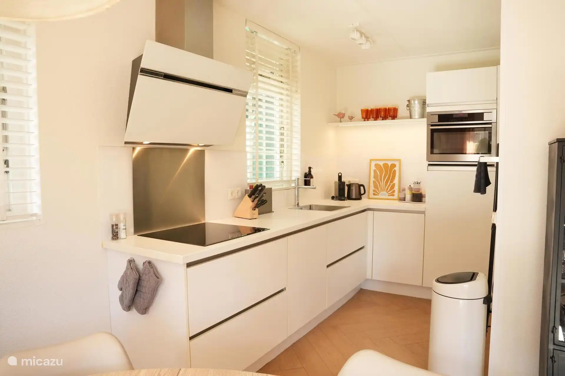 Luxe en eigentijdse keuken voorzien van alle gemakken