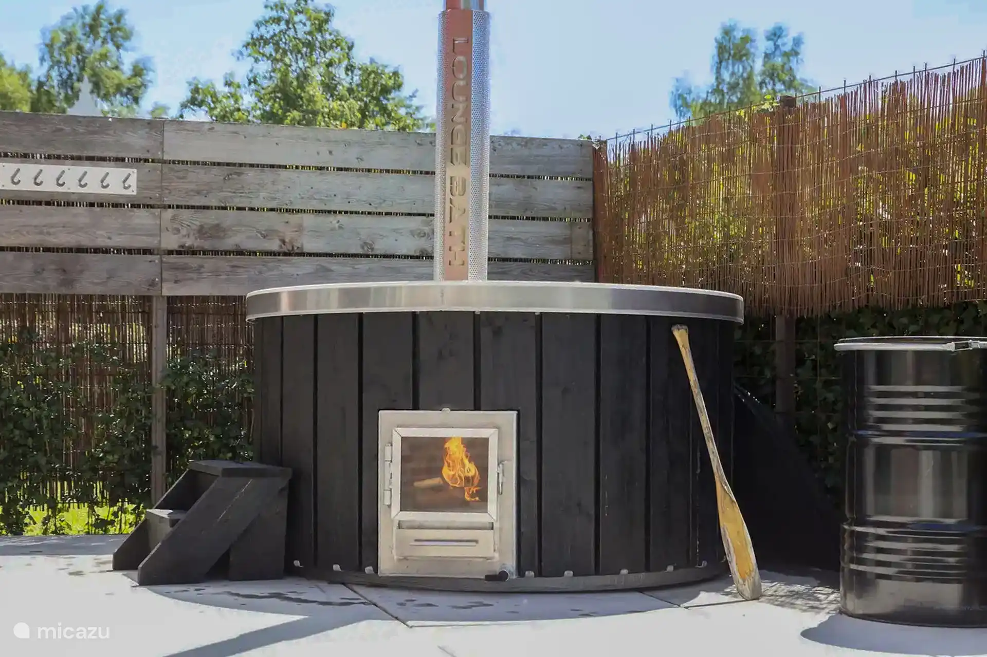 Hottub van de Koolmees