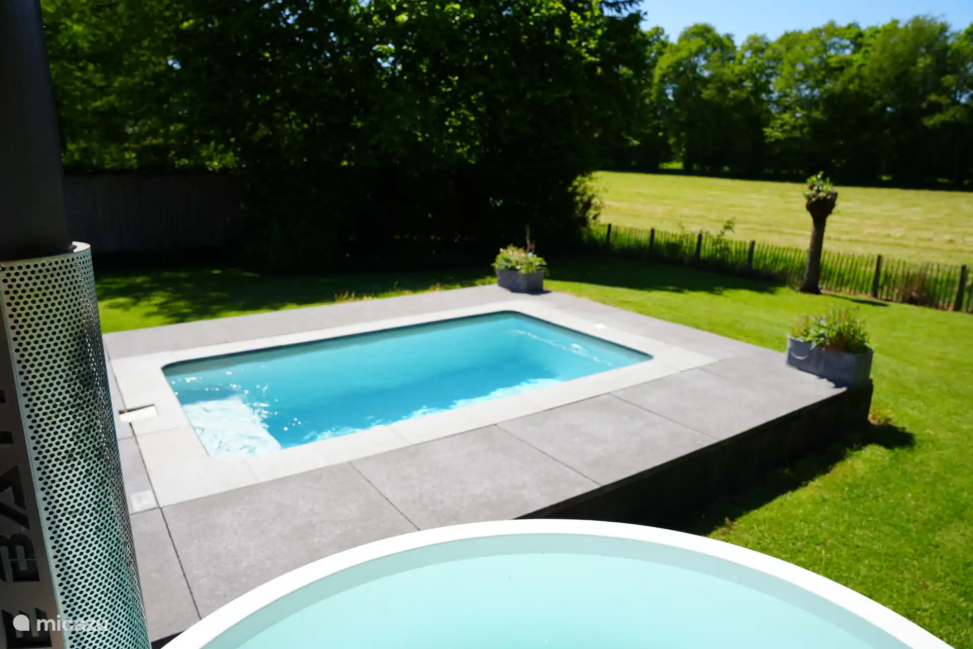 Zwemmen met uitzicht over de Achterhoekse velden