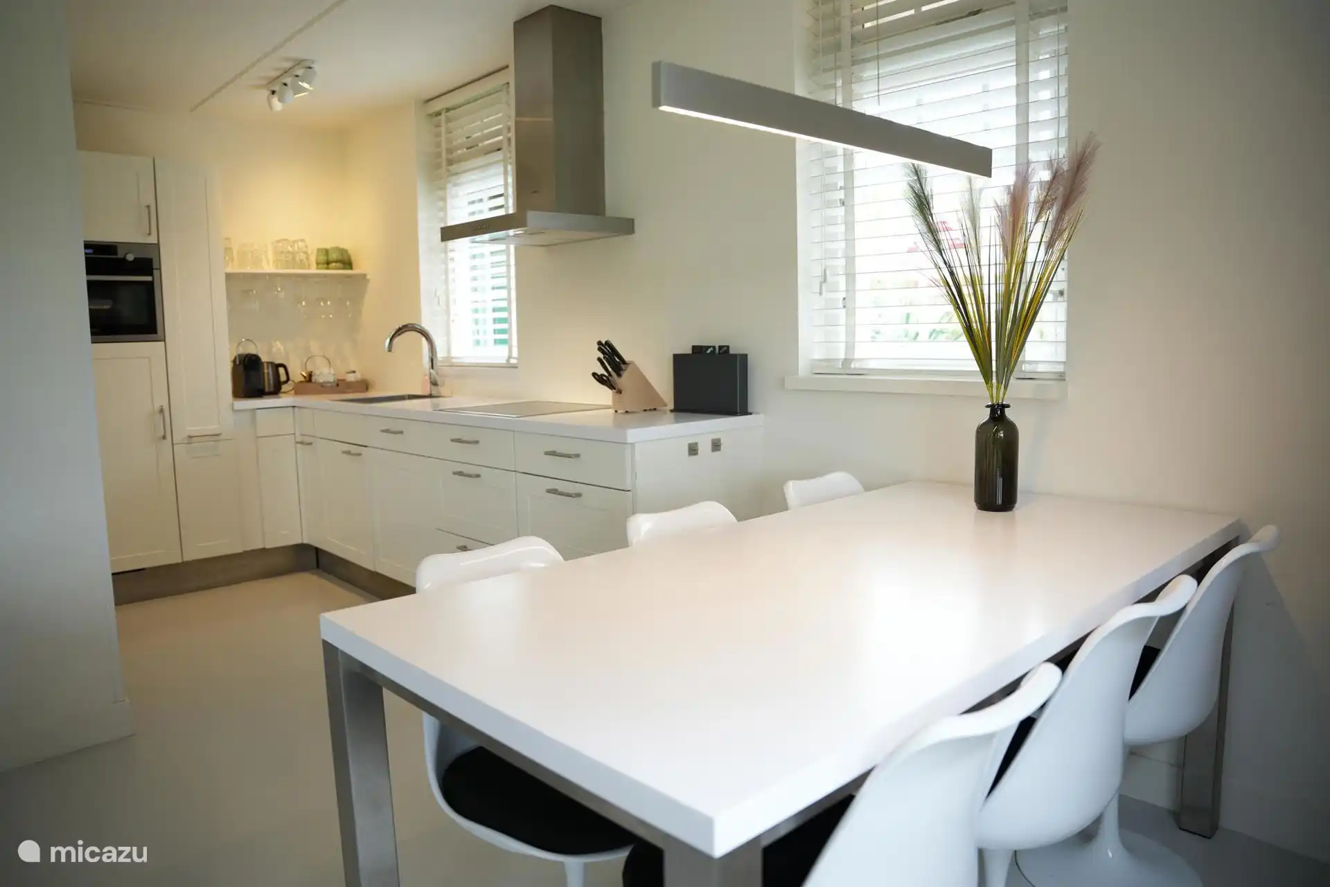 Eettafel voor zes personen