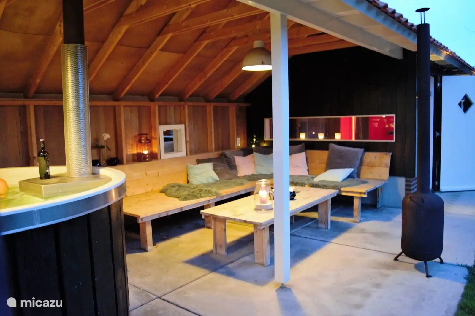 Buitenbank met kachel