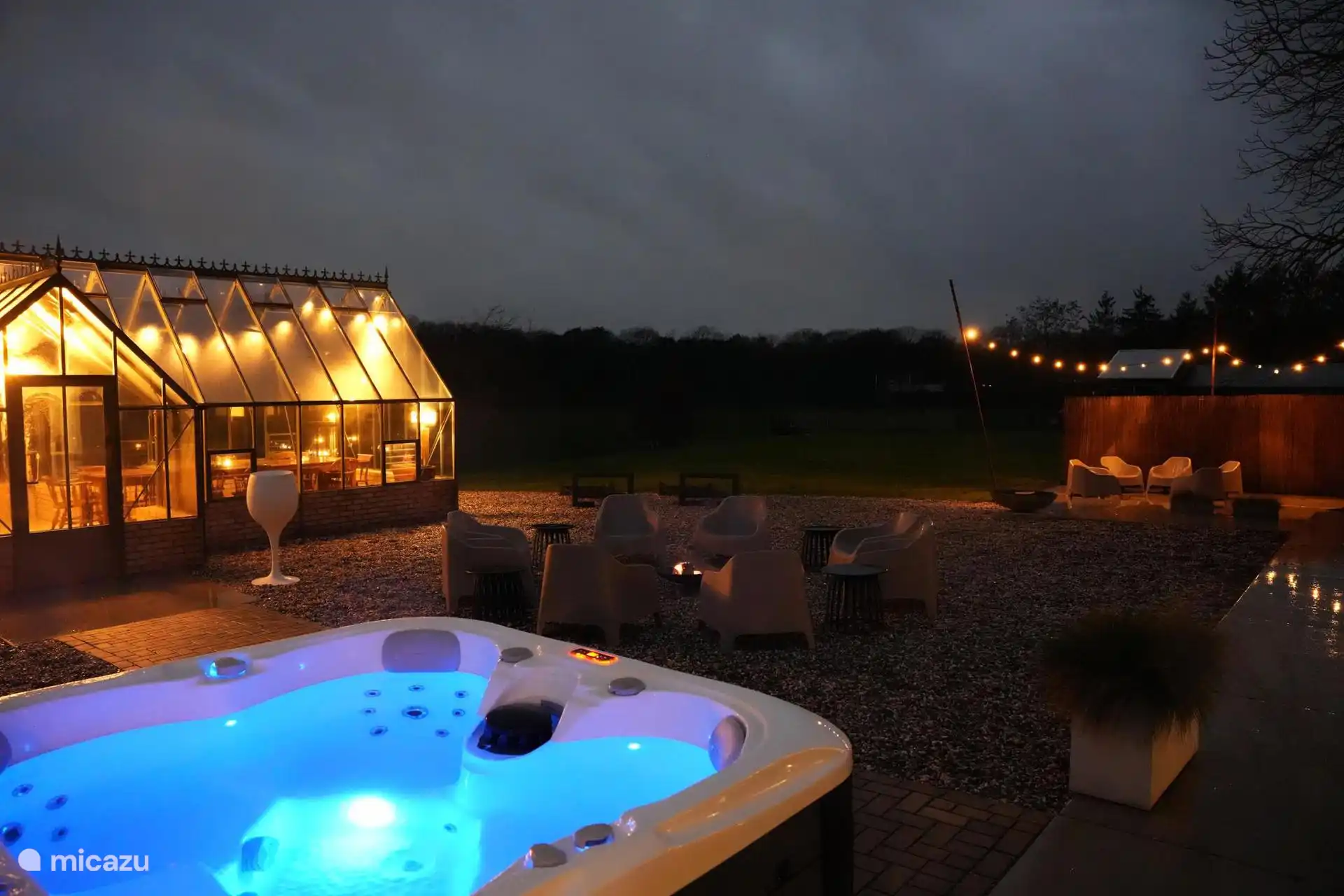 De Heidebloem met jacuzzi 