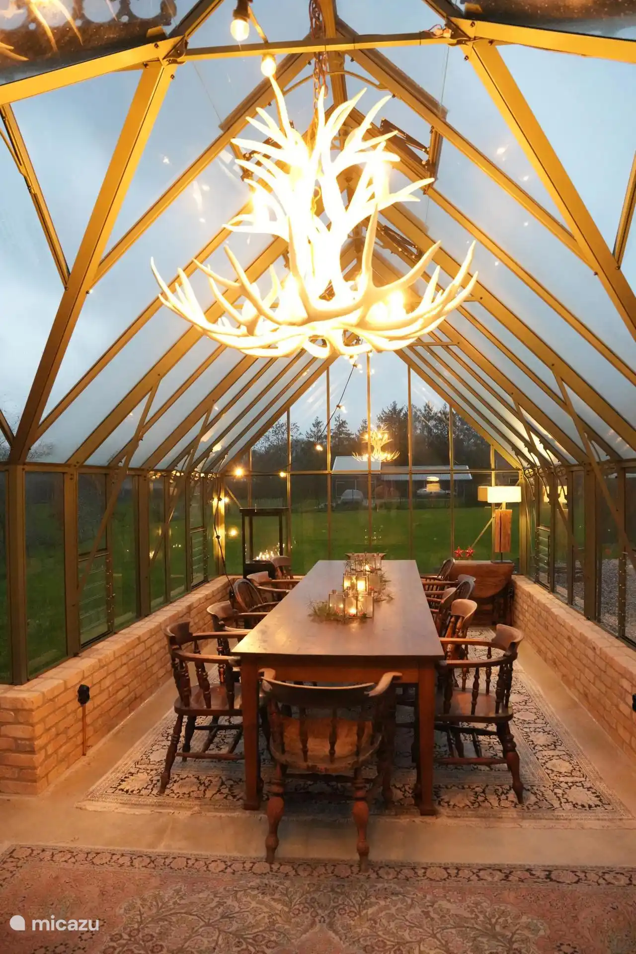 Het glashuis van de Heidebloem