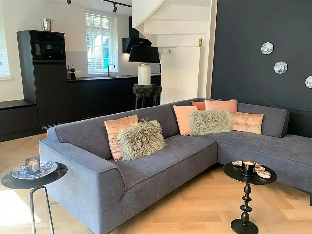 La cuisine avec tous les équipements 