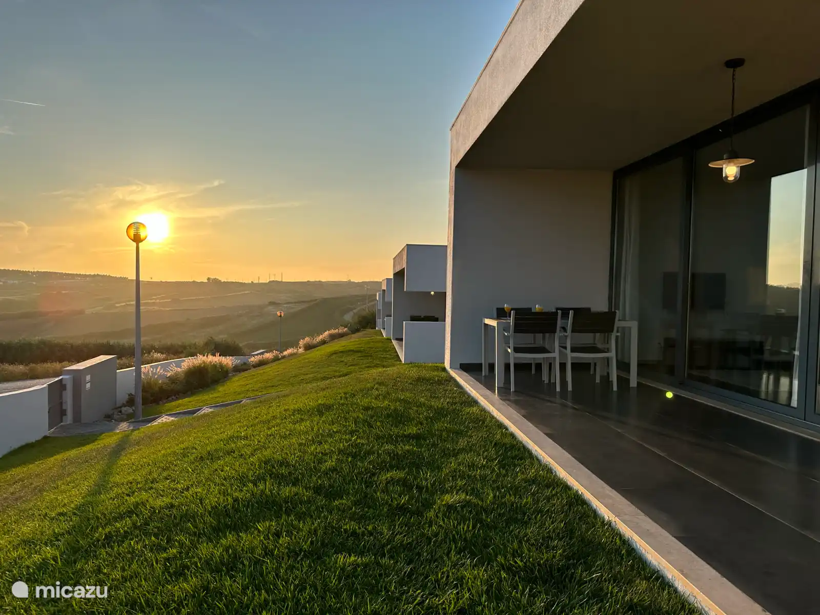 Ciclismo, Portugal, Costa de Prata, Praia da Areia Branca (Lourinha), casa vacacional  Carina Villas