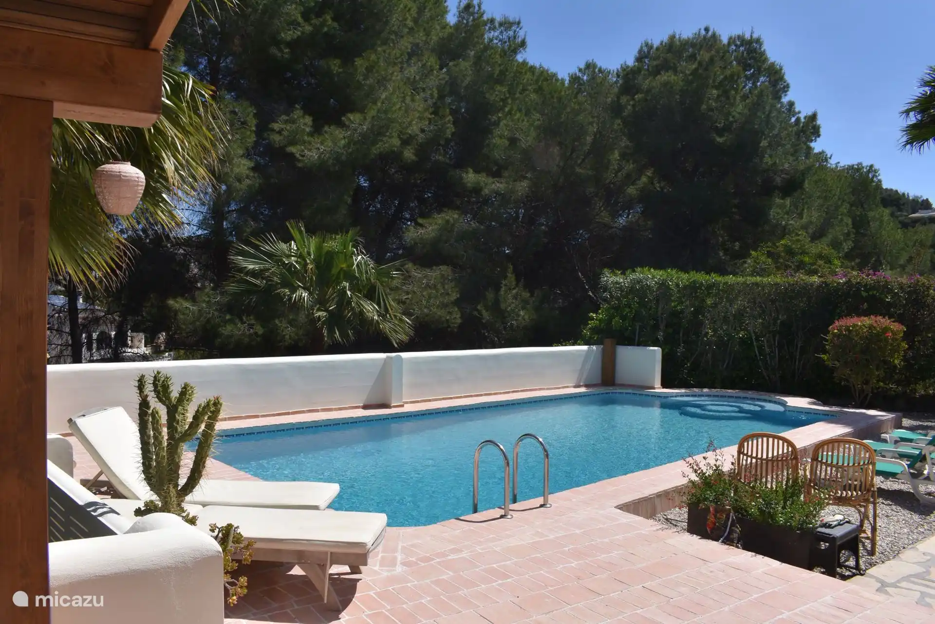 Zwembad (10x5 meter) niet verwarmd