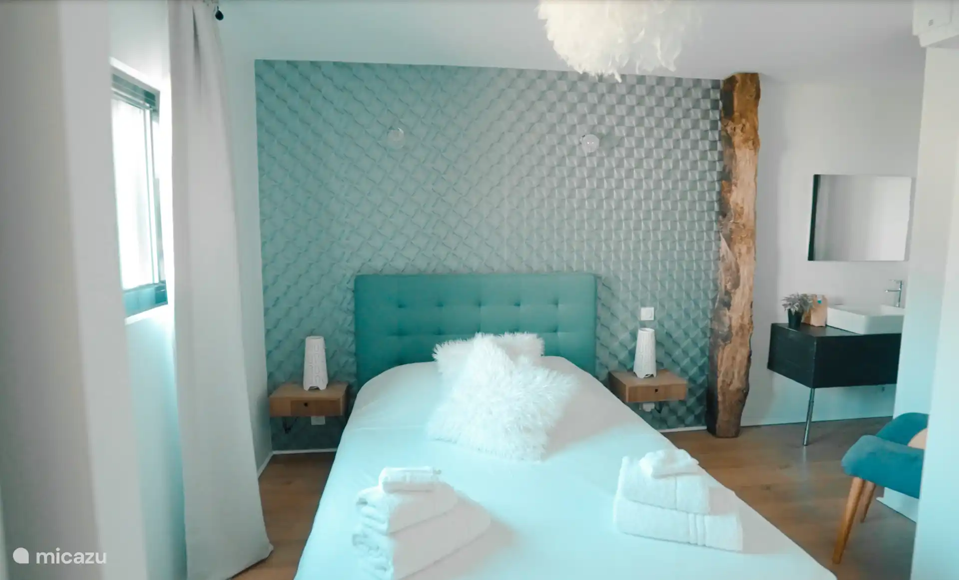 Bedroom with shower room