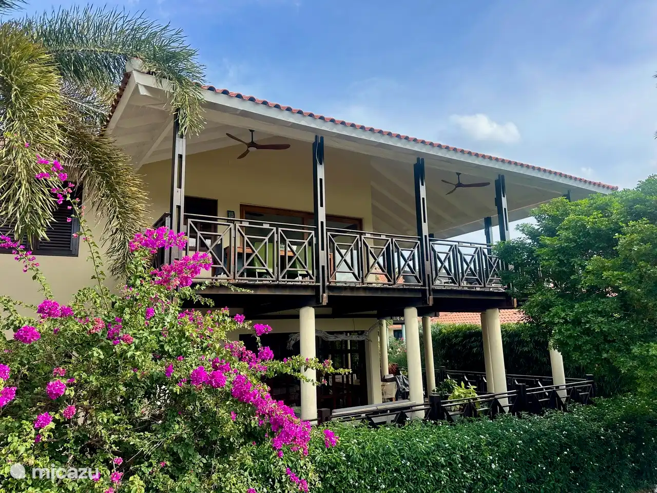 villa huren in Curacao-Midden, Curaçao – VIP Villa vooraan bij Blue Bay Beach