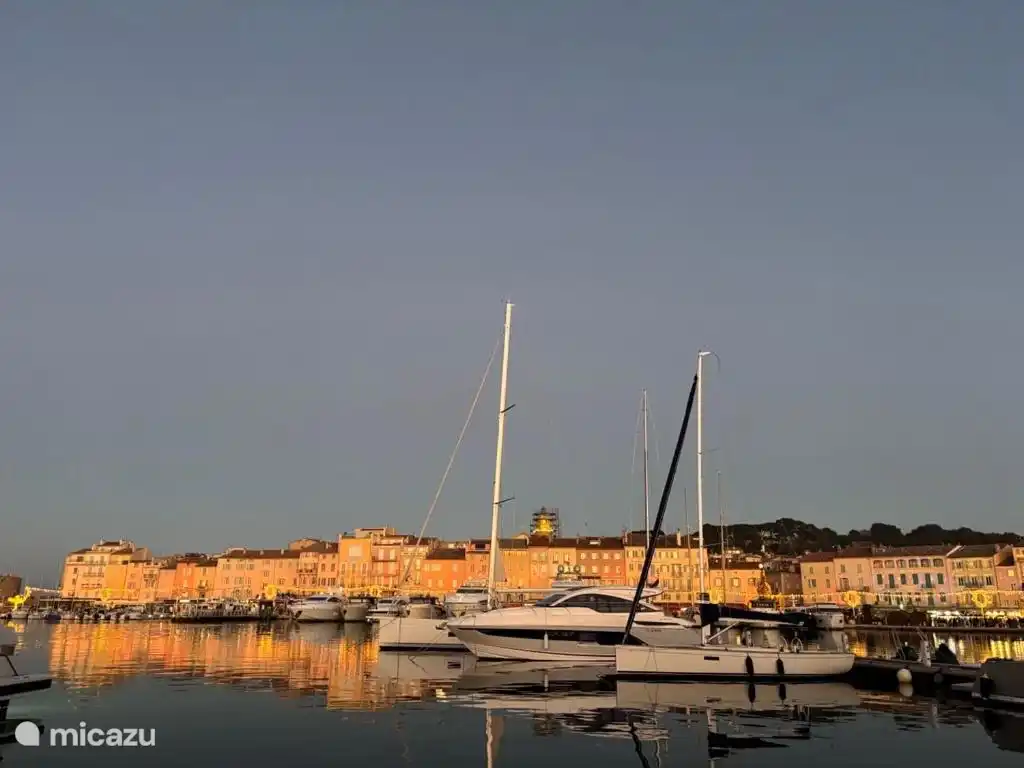 Saint-Tropez op 25 km afstand