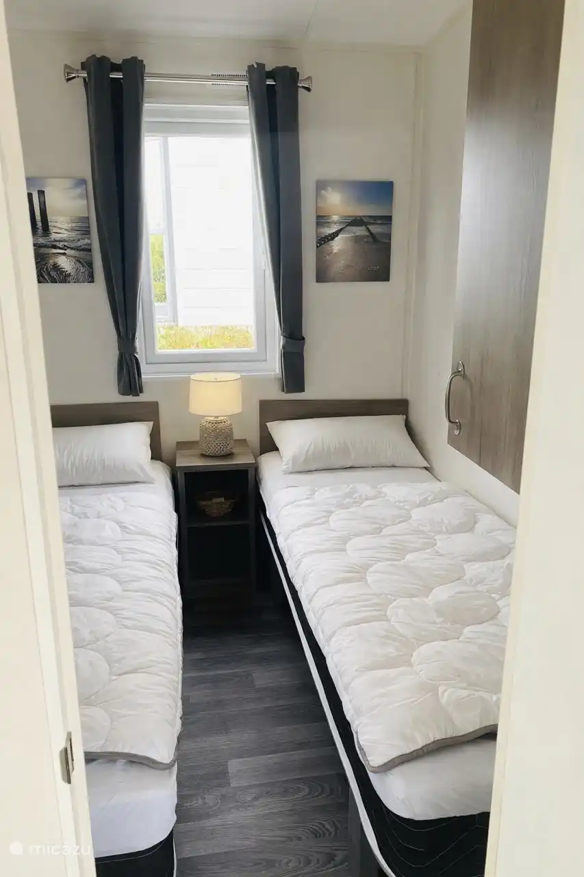 Kamer 2
2 eenpersoonsbedden