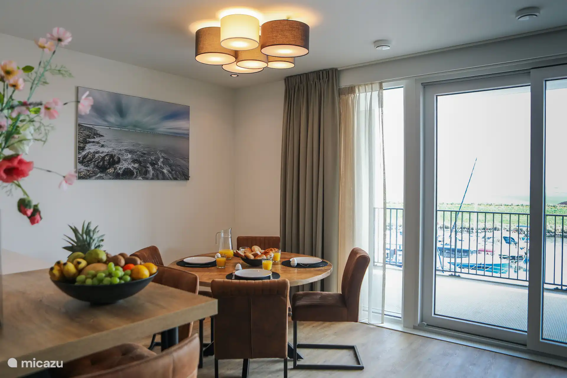 Table à manger du salon